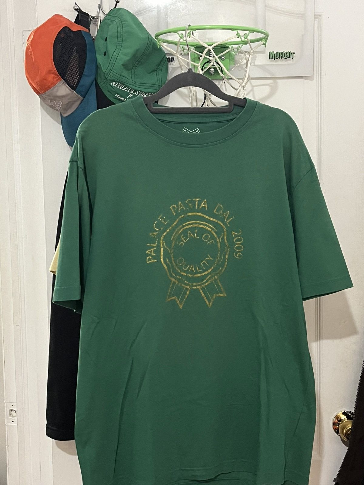 Palace Small Portion T-Shirt Size US L / EU 52-54 / 3 - 2 Thumbnail