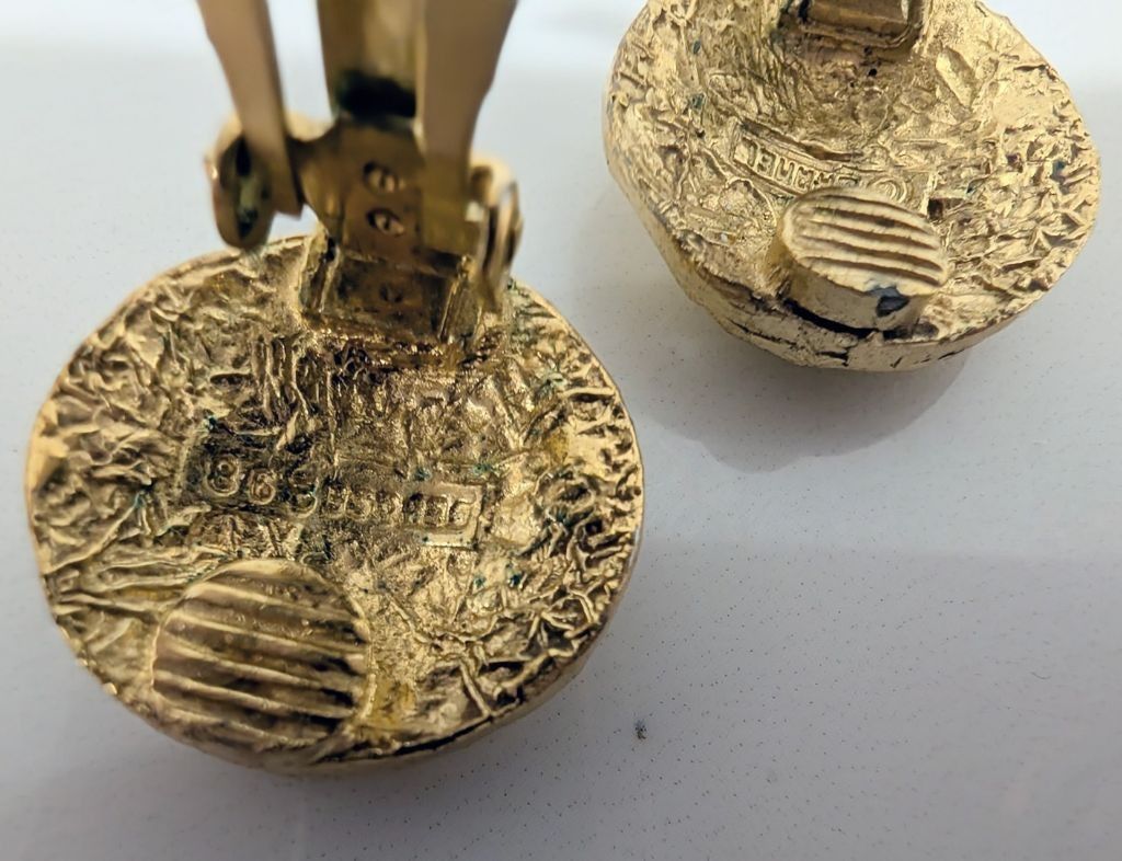 Chanel Chanel Vintage Door Knocker Clip-on Earrings Gold Size ONE SIZE - 5 Thumbnail