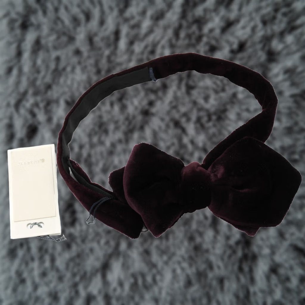 Suitsupply Suitsupply Velvet Bordeaux Bow Tie Men's ONE SIZE Adjustable Clip Bow Tie Size ONE SIZE - 1 Thumbnail