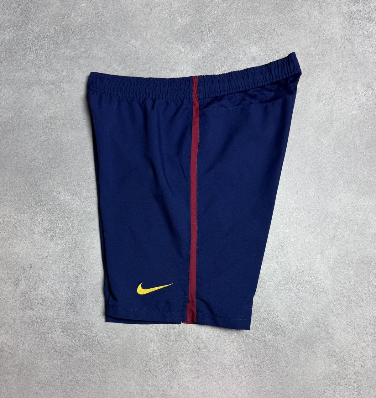 Nike Barcelona 2014 2015 Home Football Soccer Shorts Nike Size US 34 / EU 50 - 4 Thumbnail