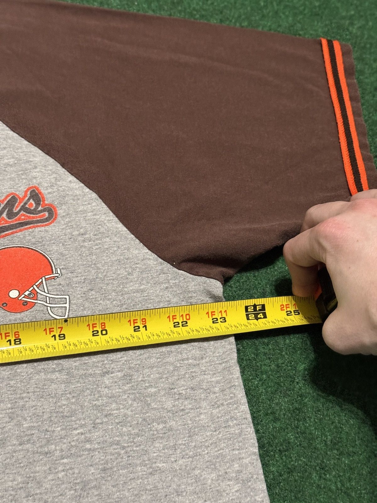 NFL Cleveland Browns Vintage Baseball Style Jersey Lrg Button Up Size US L / EU 52-54 / 3 - 7 Thumbnail