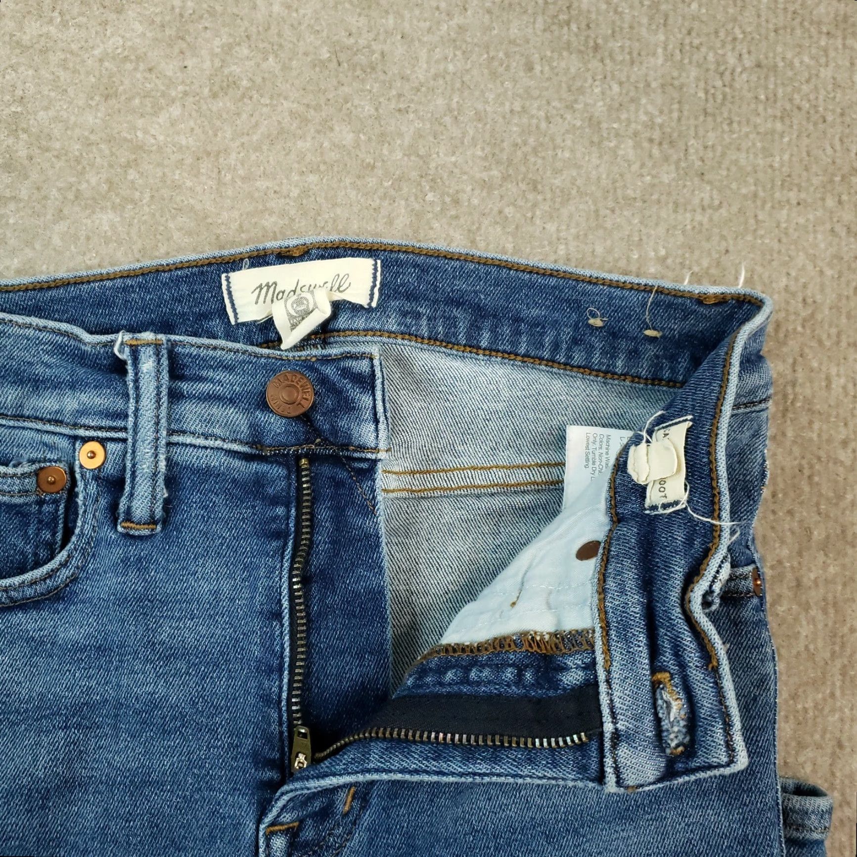 Madewell Madewell Jeans Womens Size 26 Blue Cali Demi Boot Stretch Casual Skinny Pockets Denim Cotton Spandex Regular 26 in 25 in Womens Jeans Size 26" / US 2 / IT 38 - 6 Thumbnail
