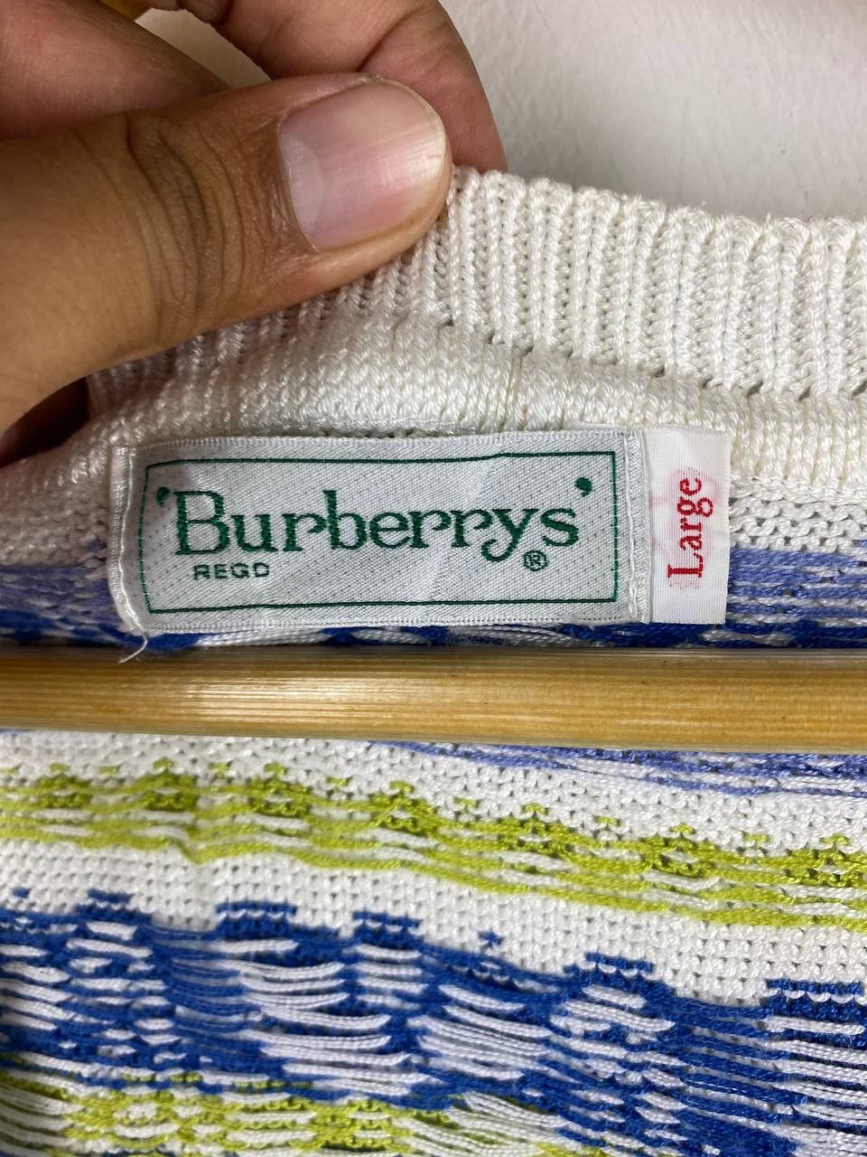 Burberry vintage burberrys knitted vest very nice design Size US L / EU 52-54 / 3 - 6 Thumbnail