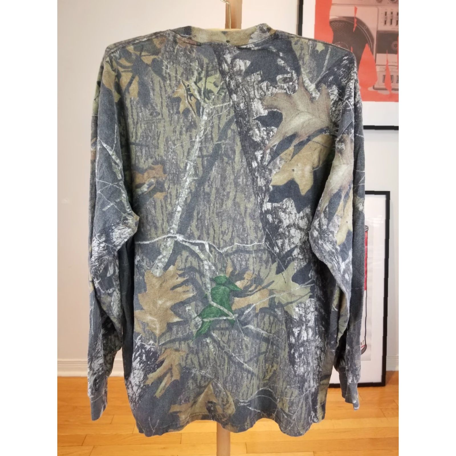 Vintage VINTAGE Mossy Oak Jerzees Outdoors Camouflage Long Sleeve T-Shirt XL Mens XS? XL - Note: Original says XL. Size US XL / EU 56 / 4 - 6 Thumbnail