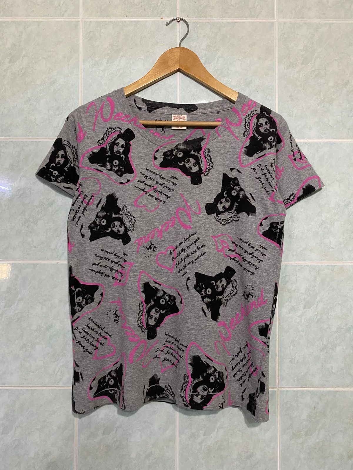 Japanese Brand RNA INC JAPAN SEXY MODEL OVERPRINT JAPAN TSHIRT Size US M / EU 48-50 / 2 - 1 Thumbnail