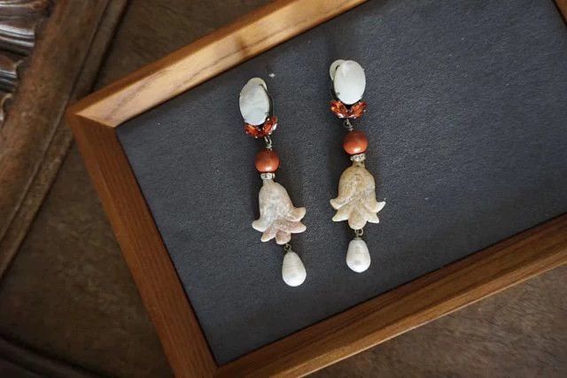 Other Philippe Ferrandis Vintage MOP Crystal Pearl Earclips Size ONE SIZE - 2 Thumbnail