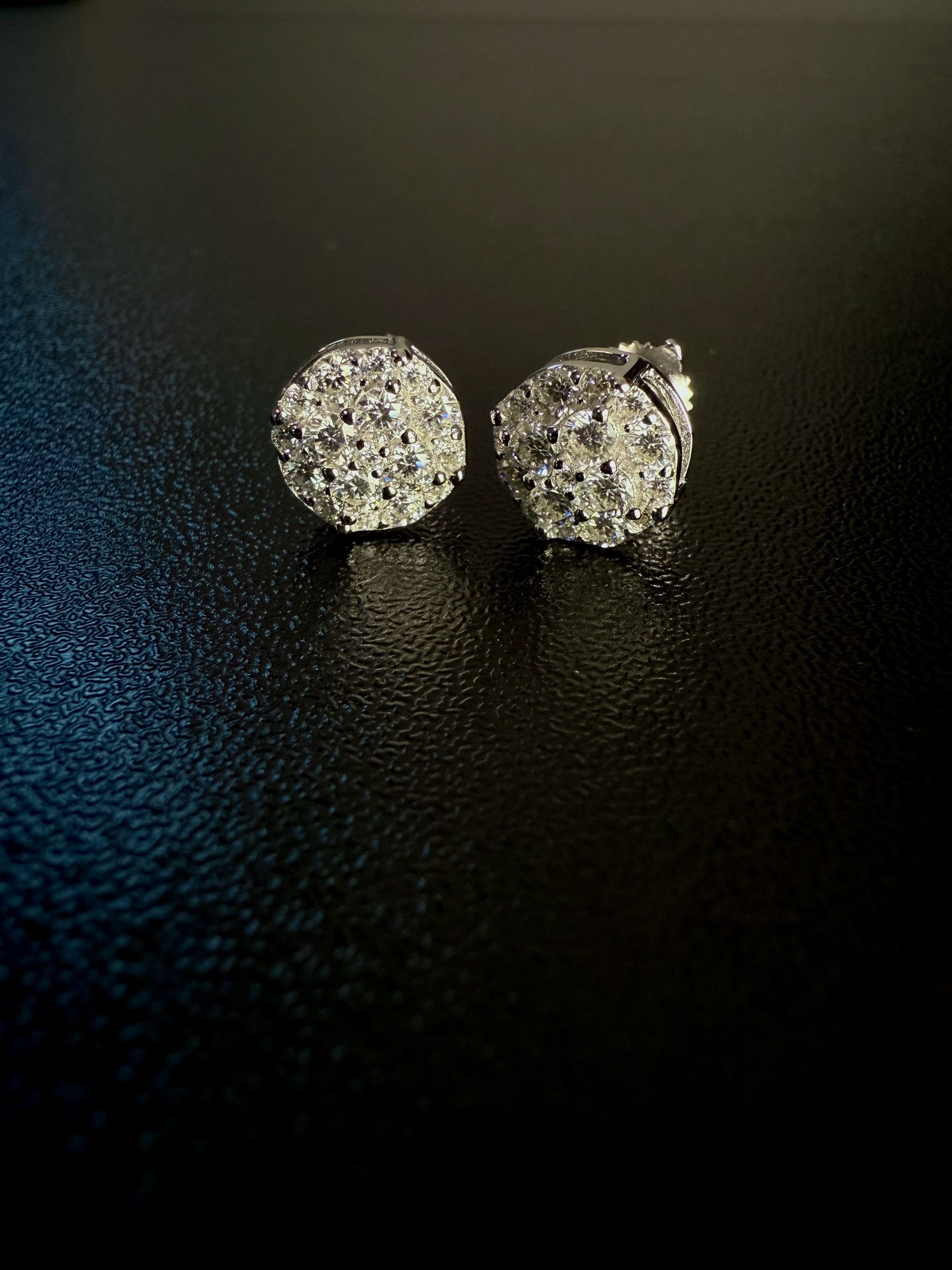 Other Silver Half Snowball's Moissanite Mens Earrings Size ONE SIZE - 17 Thumbnail