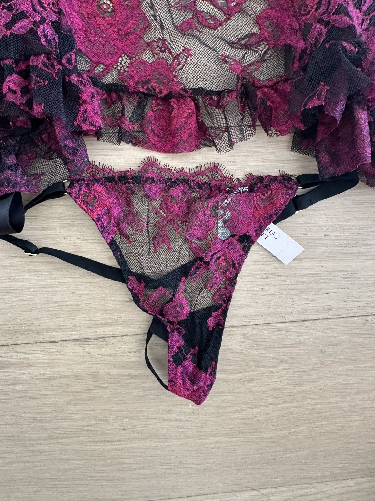 Victoria's Secret Victoria Secret Wicked Unlined Rose Lace Apron Set Size S / US 4 / IT 40 - 5 Thumbnail