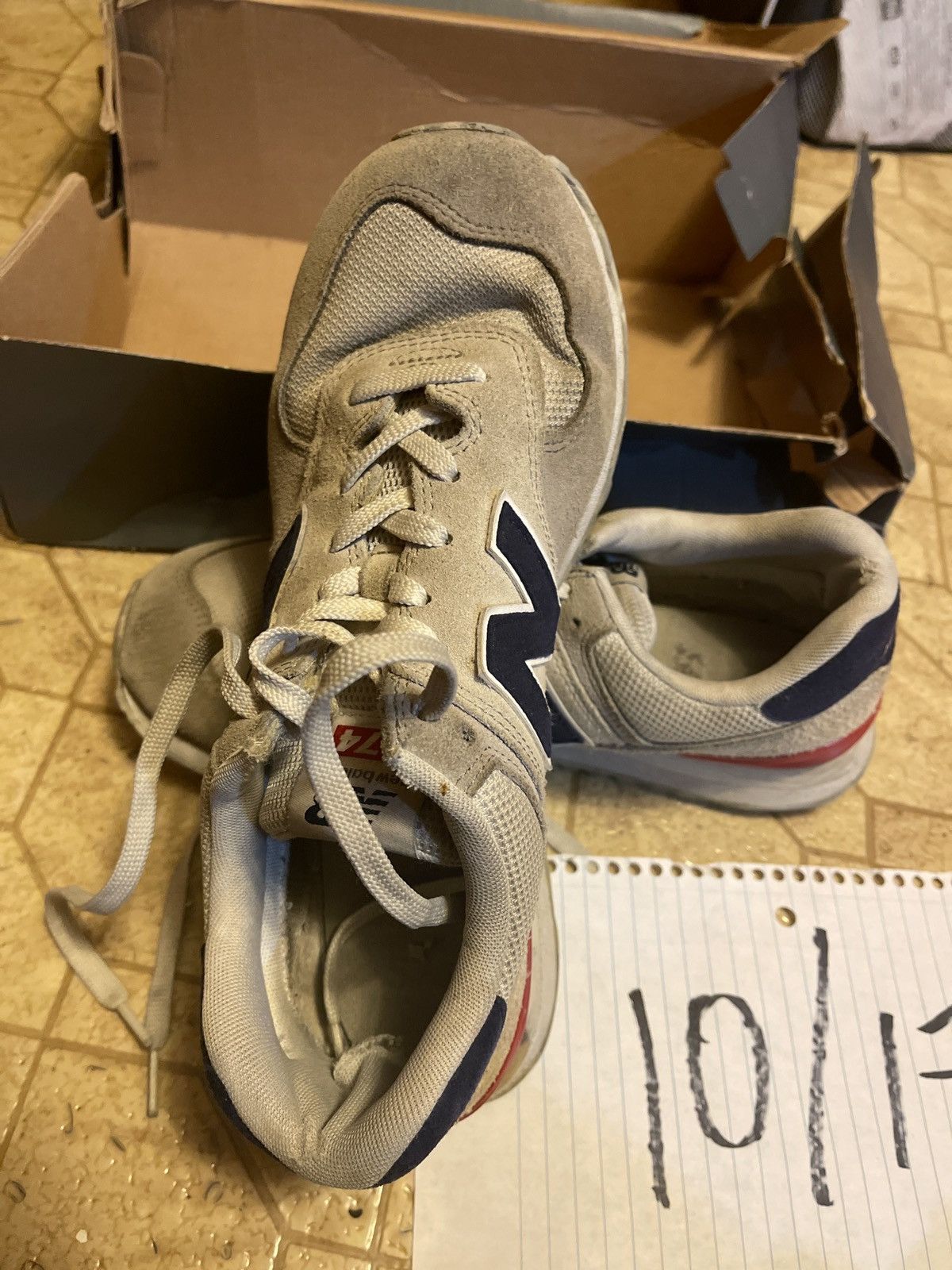 New Balance New Balance 574 Size US 10 / EU 43 - 5 Thumbnail