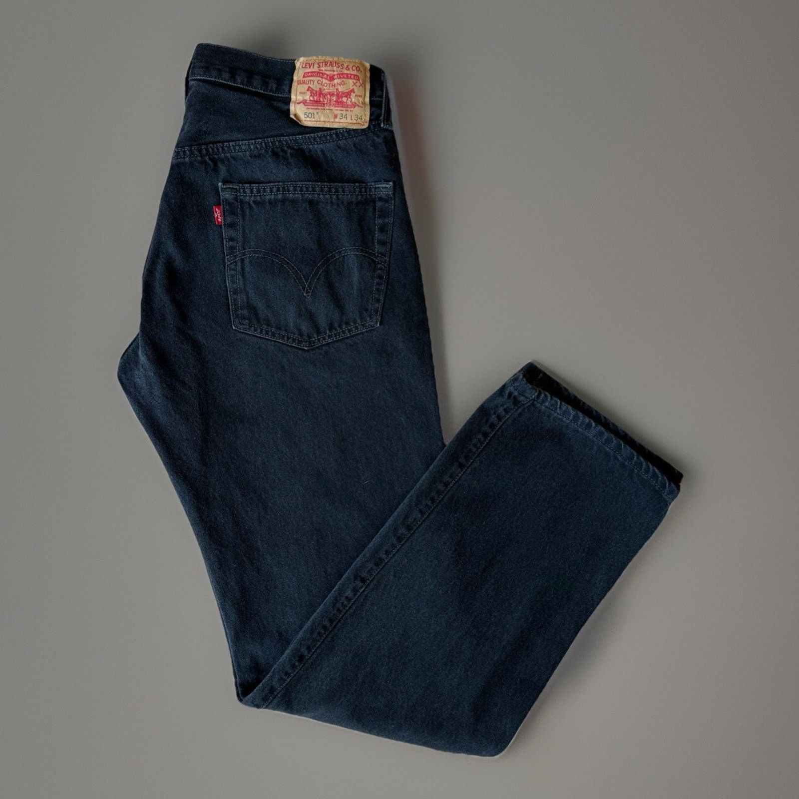 Levi's Vintage Levis 501 Jeans Black Denim Straight Leg Button Fly Size US 32 / EU 48 - 1 Thumbnail