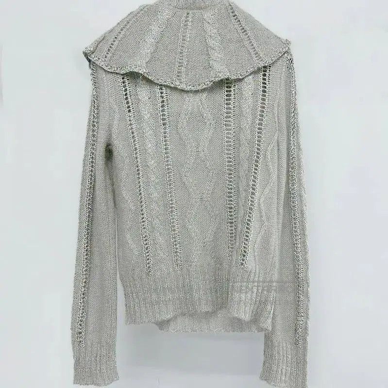 Valentino Valentino Gray Wool Cropped Sweater for Women . Size S / US 4 / IT 40 - 1 Thumbnail