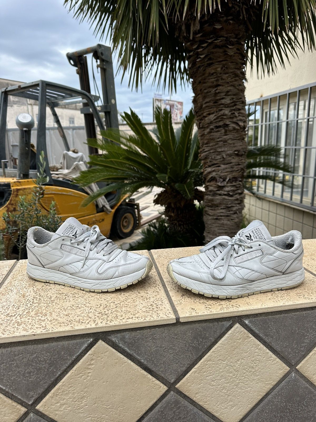 Maison Margiela X Reebok Tabi Sneakers Maison Margiela × Reebok 