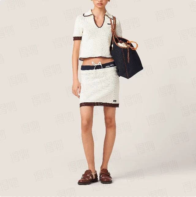 Miu Miu MIU MIU 24 Short-Sleeve DeepV MicroCut-Out 42 Size M / US 6-8 / IT 42-44 - 8 Thumbnail