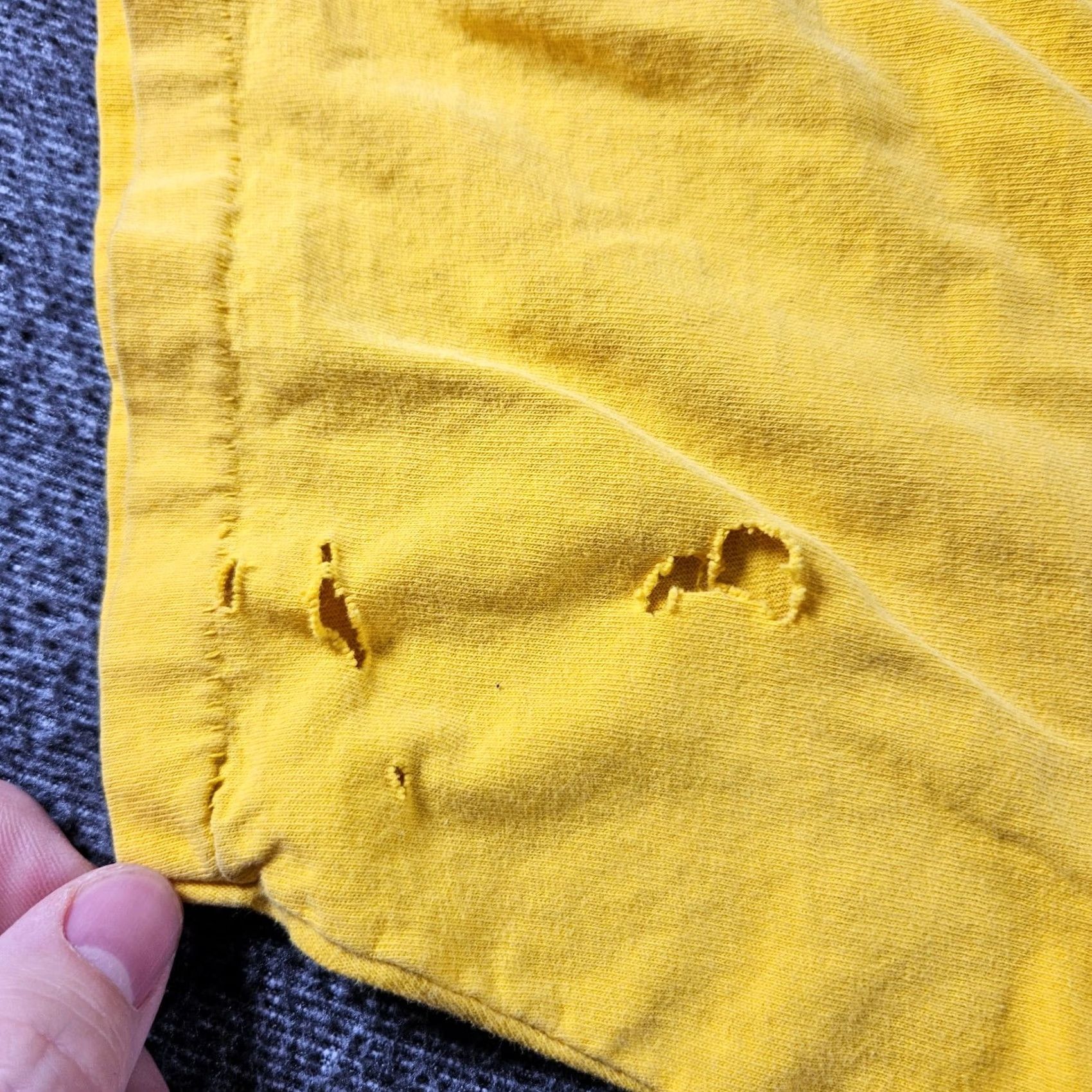 Vintage VINTAGE B.U.M. Equipment T-shirt Men Short Sleeve Crew Neck Logo 90s Yellow Size L USA Made In USA Size US L / EU 52-54 / 3 - 5 Thumbnail