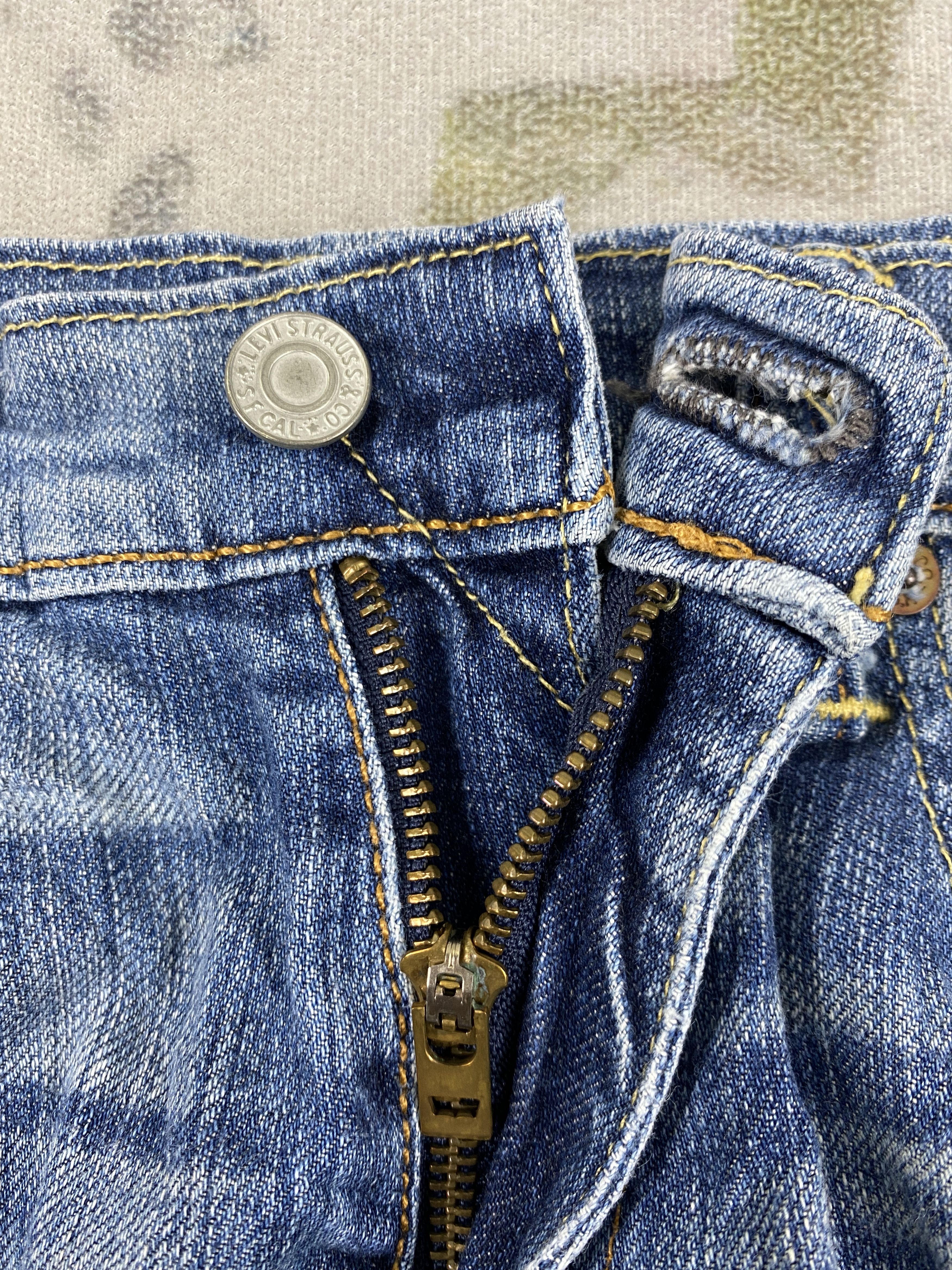 Levi's Distressed Blue Levi's 511 Jeans 29x32 Denim- JN3739 Size US 29 - 7 Thumbnail