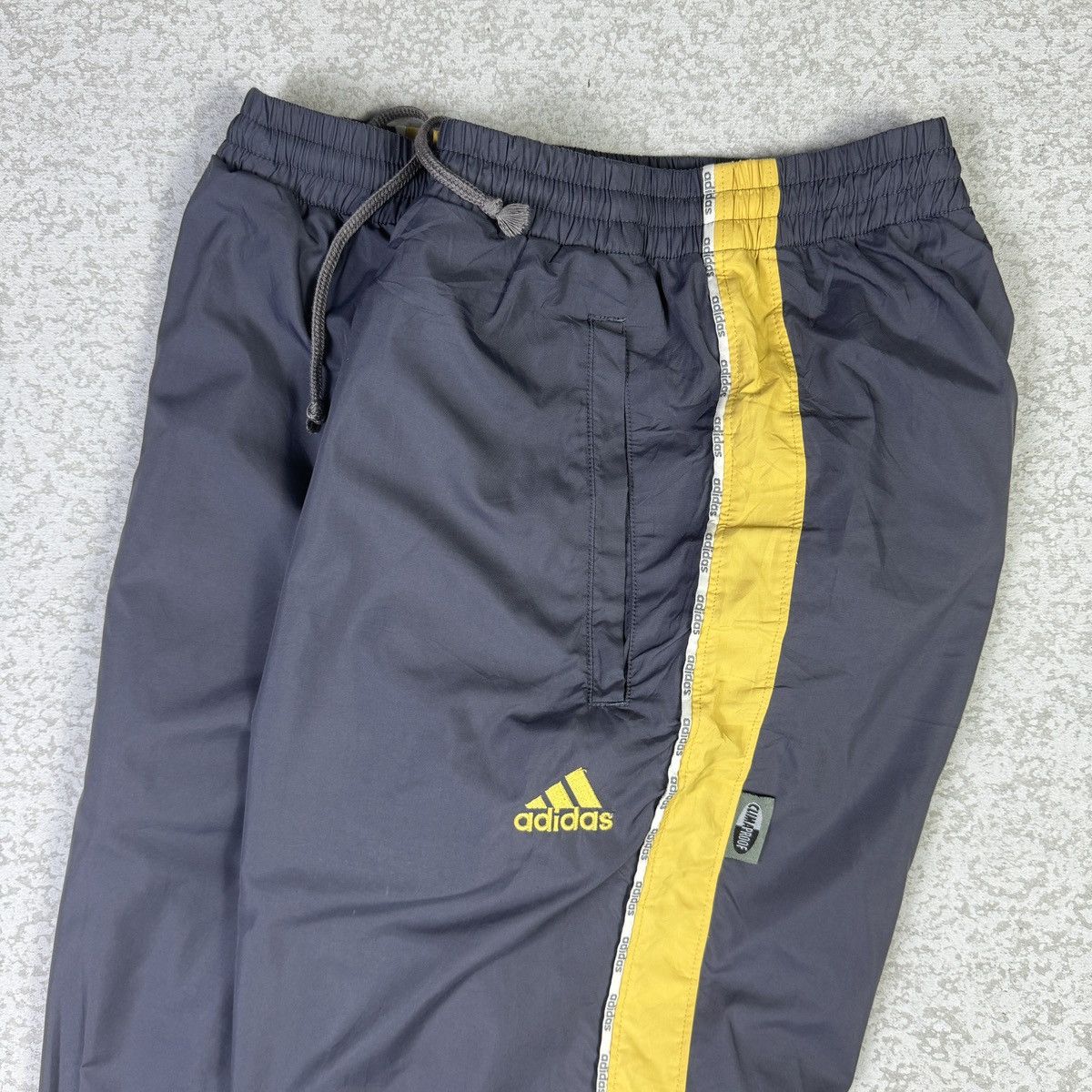 Adidas × Vintage Vintage Adidas Y2K Track Bottom Drill Size US 32 / EU 48 - 3 Thumbnail