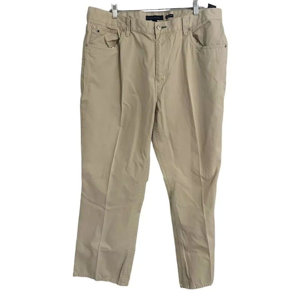 Tommy Hilfiger 36L x 32W TOMMY HILFIGER Men’s Relaxed Fit Khaki Chino Pants Size US 36 / EU 52 - 1 Thumbnail