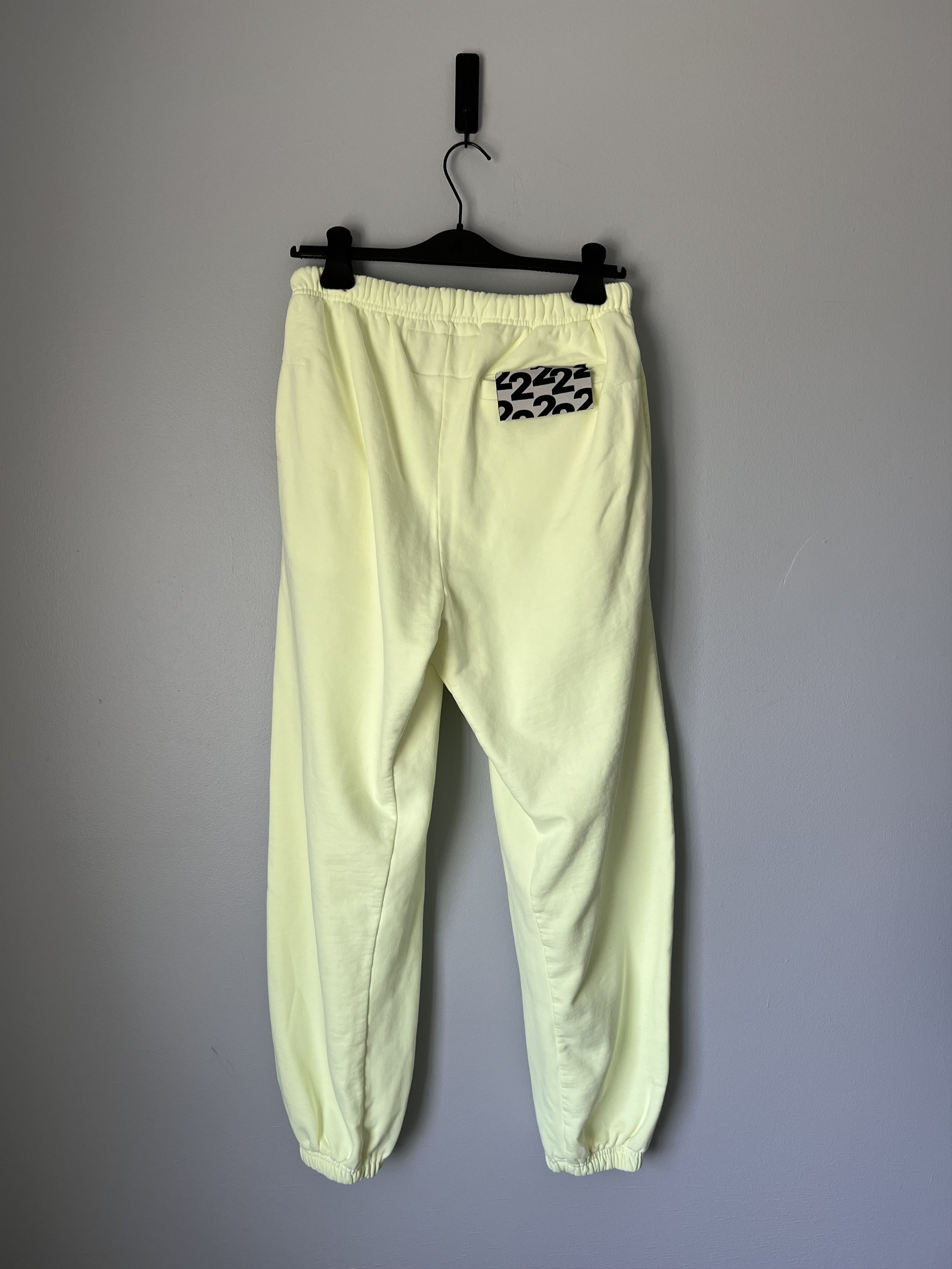 RRR-123 RRR123 Fasting For Faster Tapered Sweatpants in Neon Green Size US 34 / EU 50 - 4 Thumbnail