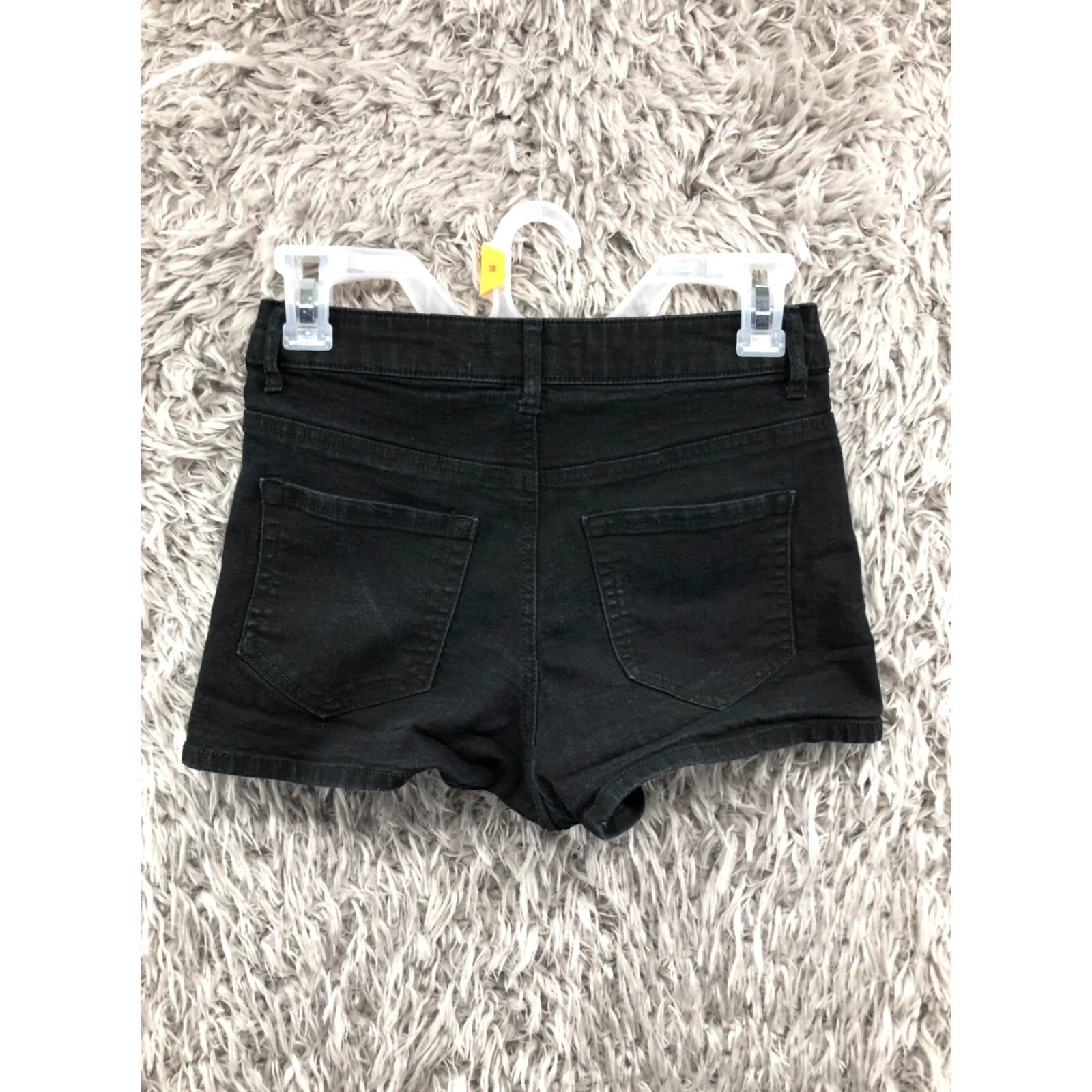 Forever 21 FOREVER 21 Boyfriend Shorts Womens Size 26 Mid Rise Dark Wash Black Denim Jean Shirt? Size 26" / US 2 / IT 38 - 4 Thumbnail