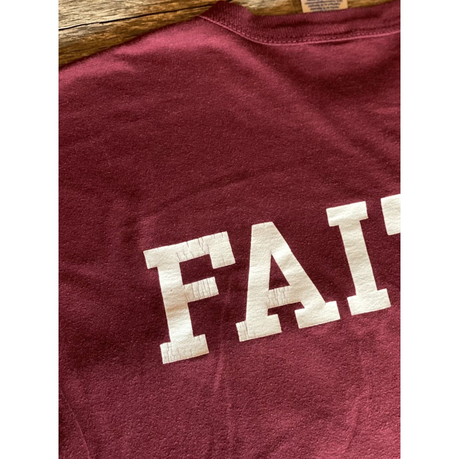 Vintage VINTAGE Molloy College Volleyball T-Shirt Mens Small Short Sleeve Red Faith Maroon S Cotton Blend Solid N/A Size US S / EU 44-46 / 1 - 6 Thumbnail