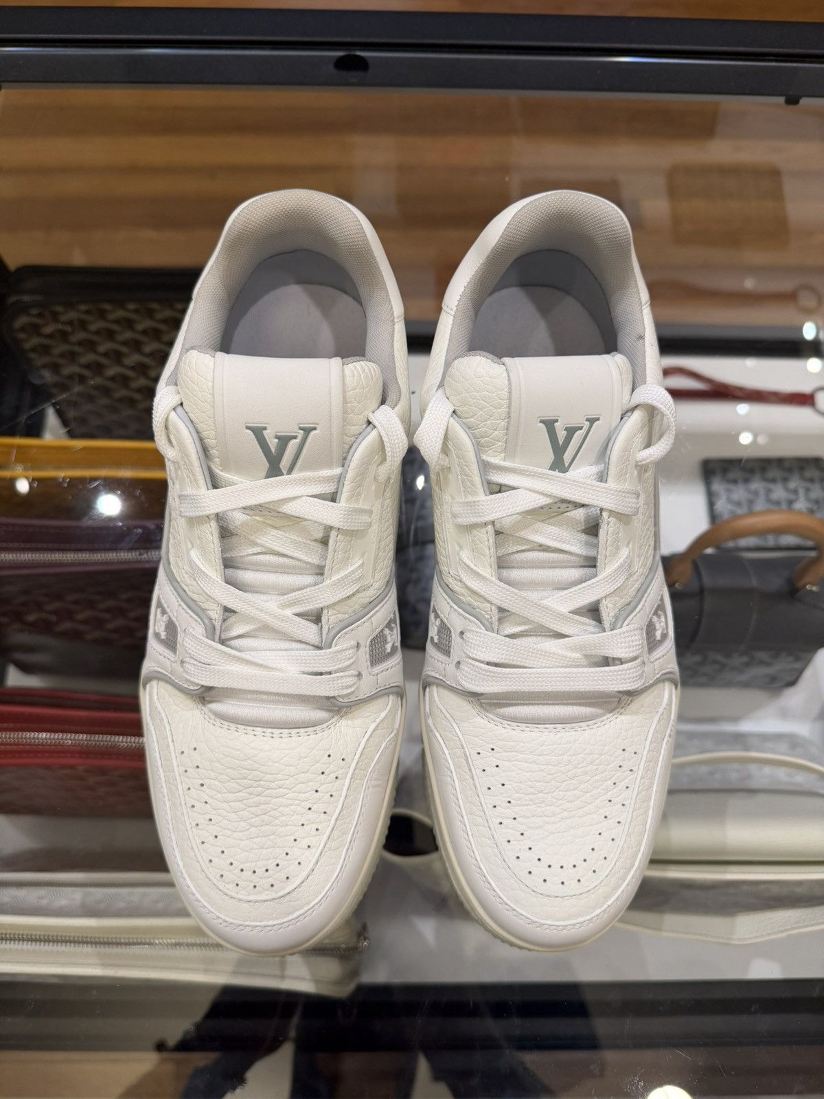 Louis Vuitton Louis Vuitton Leather Trainer Sneakers - White Size US 5.5 / EU 38 - 6 Thumbnail