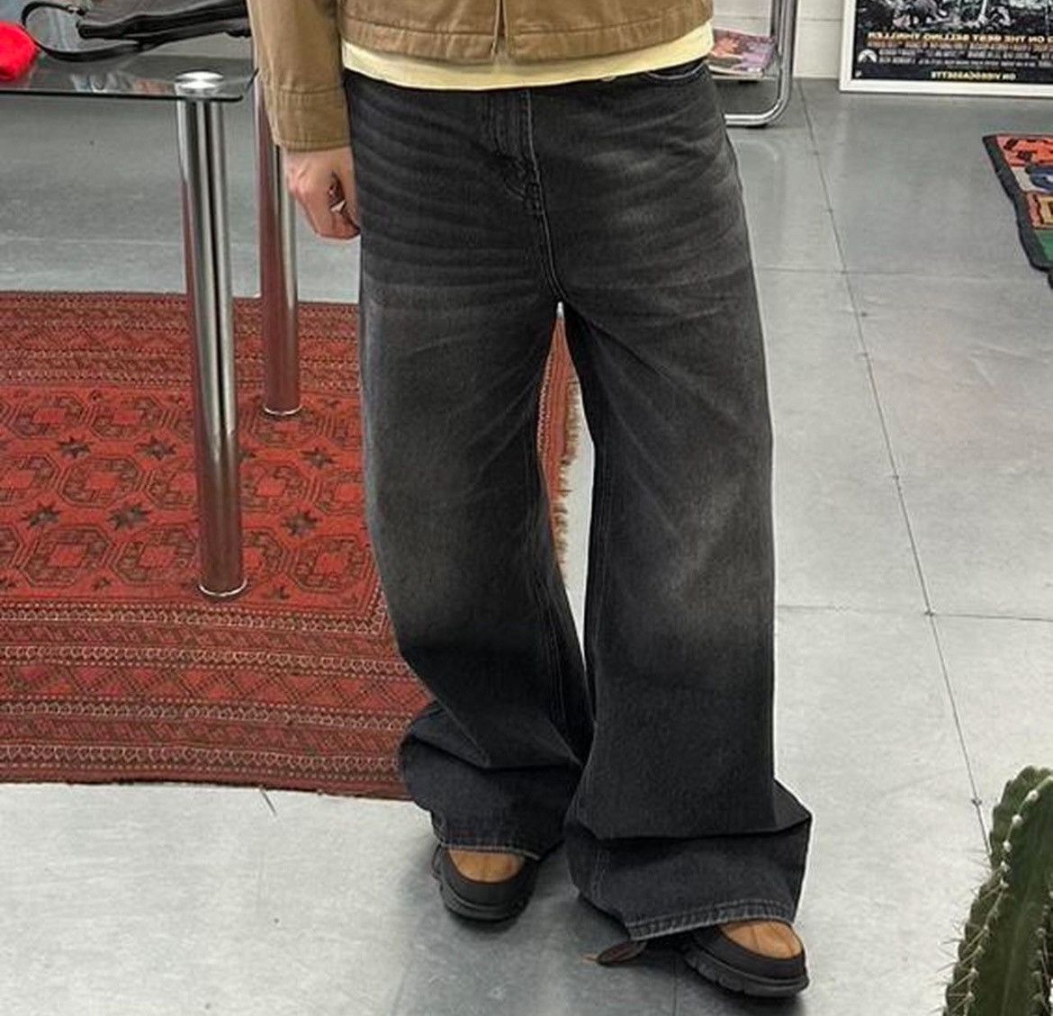 Other baggy faded black jeans Size US 32 / EU 48 - 2 Thumbnail