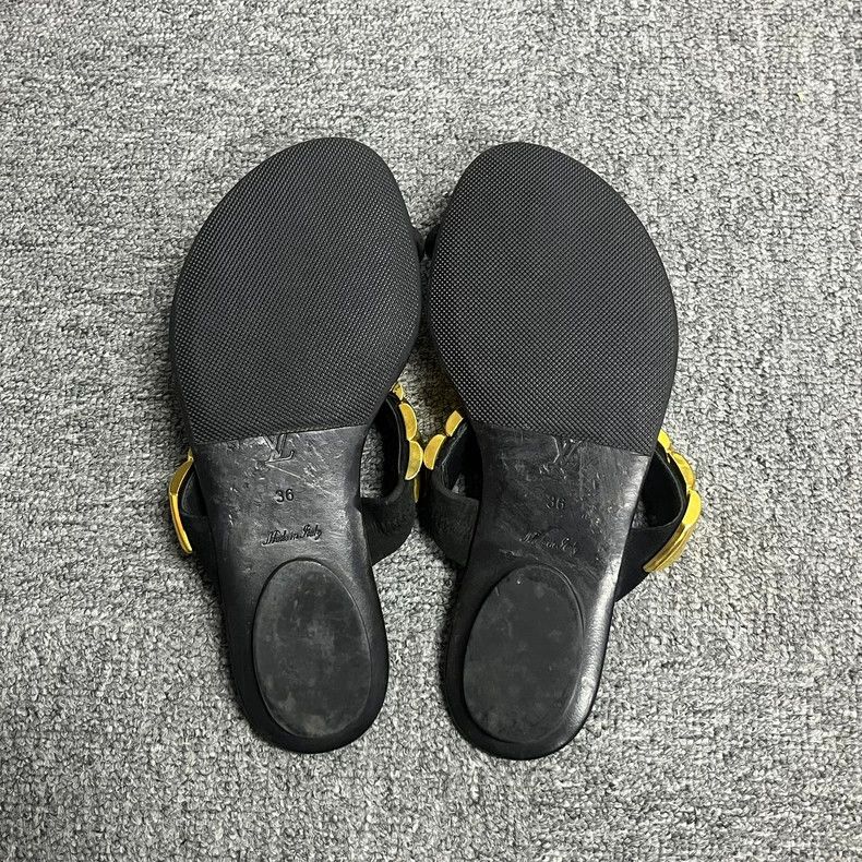 Louis Vuitton Louis Vuitton Logo Flippers in Black Solid Metallic Wave s Size US 5.5 / IT 35.5 - 5 Thumbnail