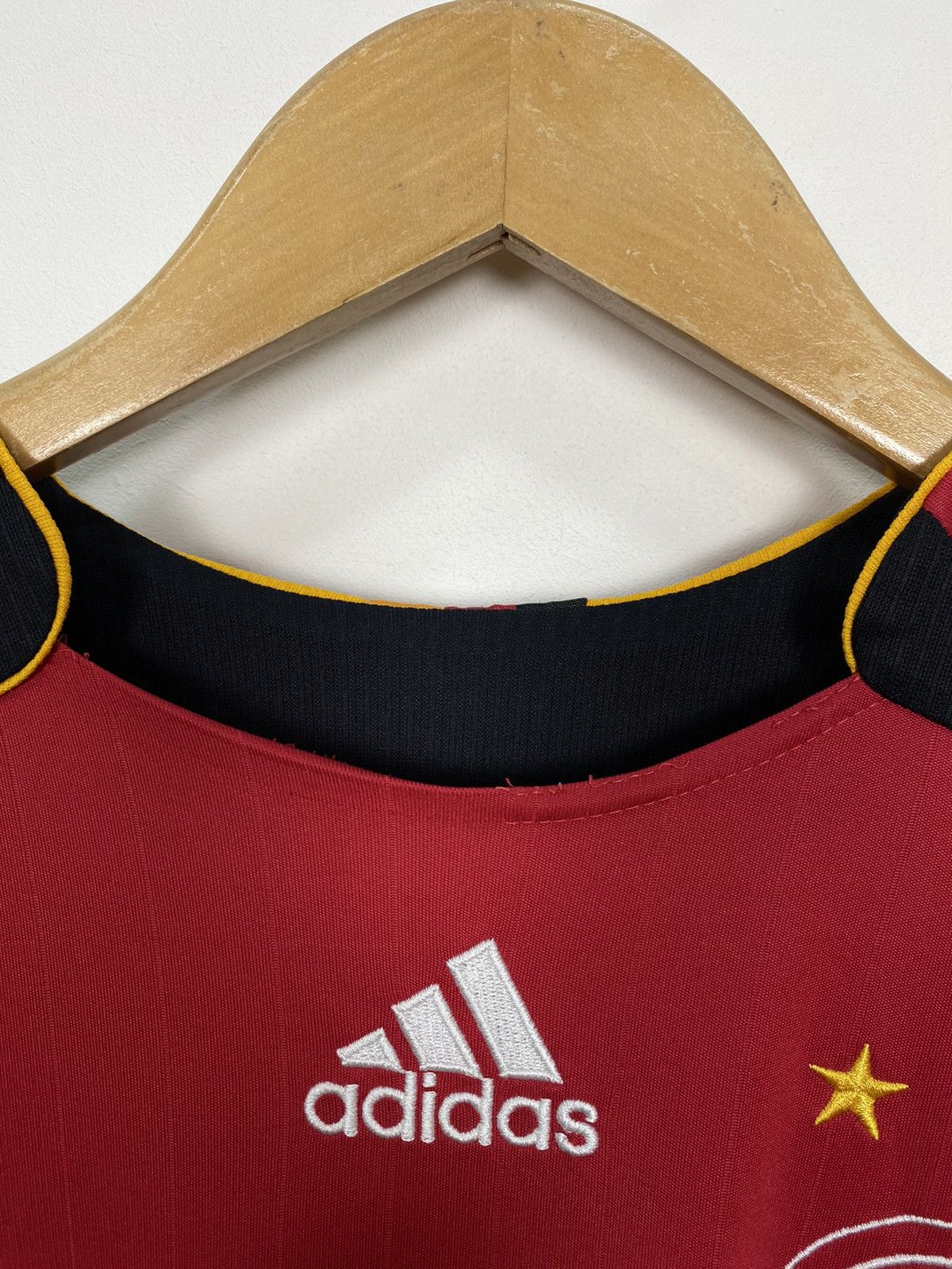 Vintage ADIDAS GERMANY FORMOTION MATCH WC 2006 Schweinsteiger Jersey Size US XL / EU 56 / 4 - 4 Thumbnail