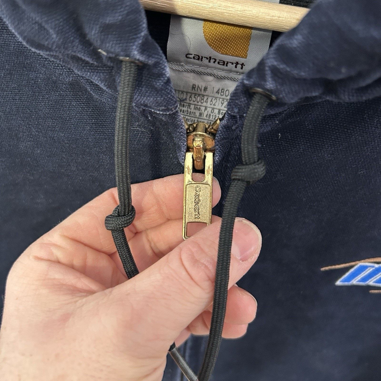 Carhartt Vintage Carhartt Hooded Active Jacket “Midnight Blue” J130 Size US L / EU 52-54 / 3 - 11 Thumbnail