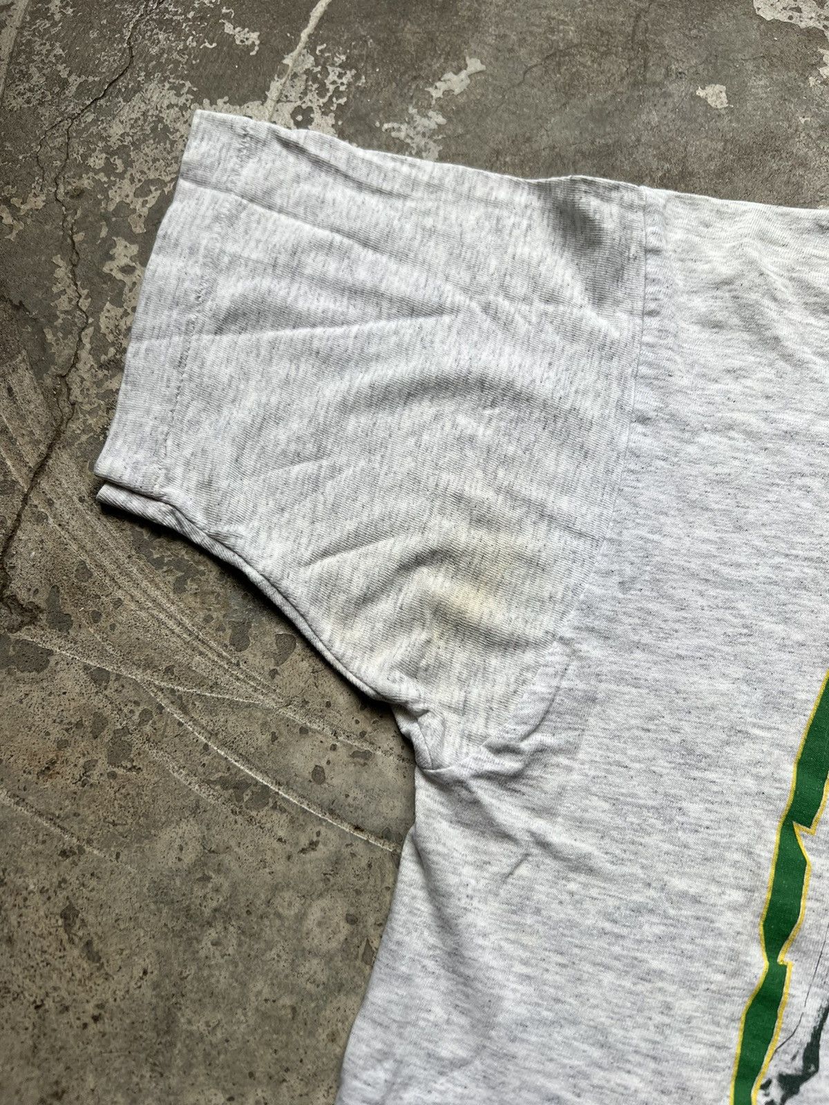 Vintage Vintage 90s university of oregon gang green single stitch L Size US L / EU 52-54 / 3 - 6 Thumbnail