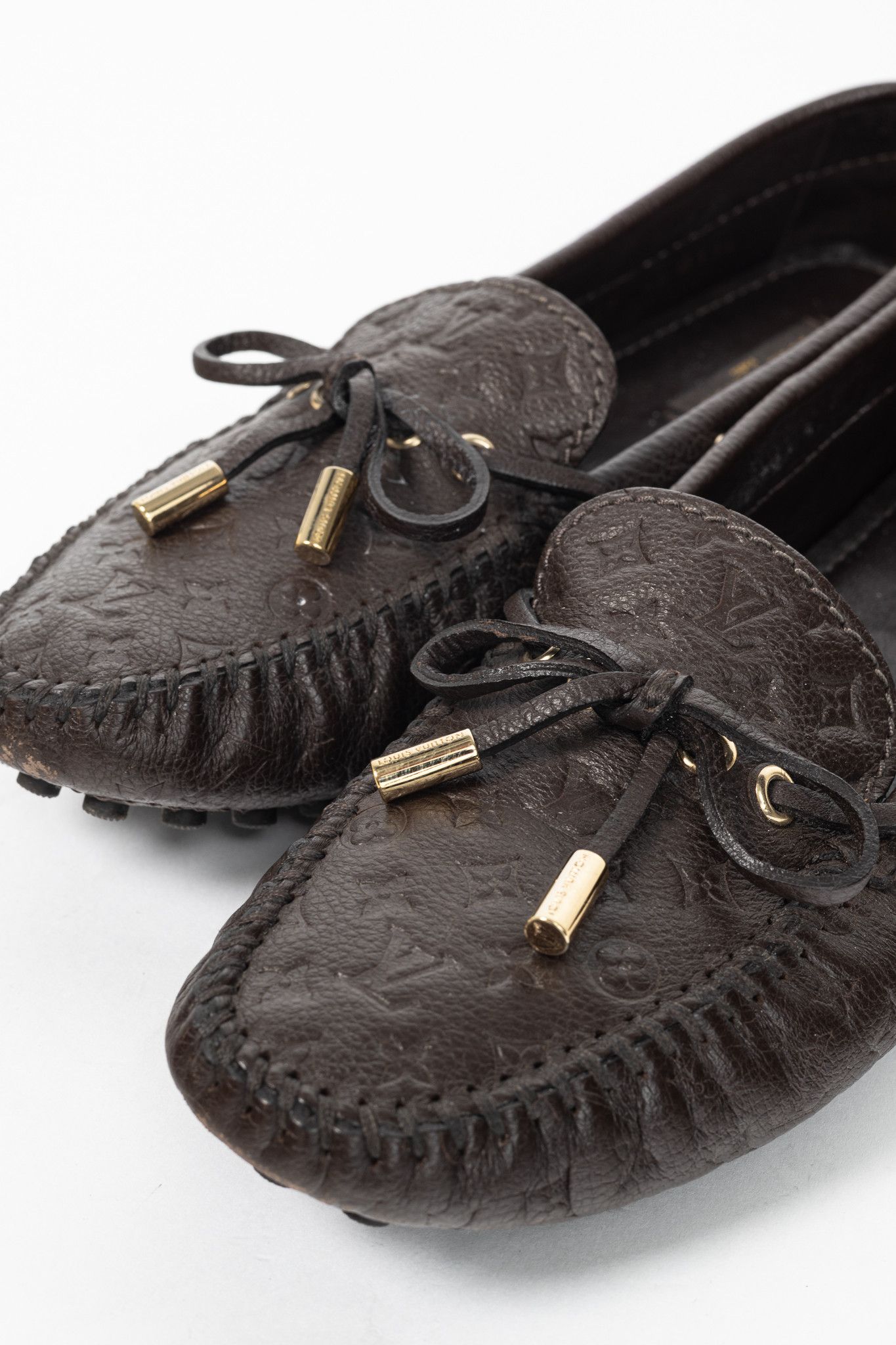 Louis Vuitton Louis Vuitton Gloria Monogram-Embossed Leather Flat Loafers Size US 6.5 / IT 36.5 - 8 Thumbnail