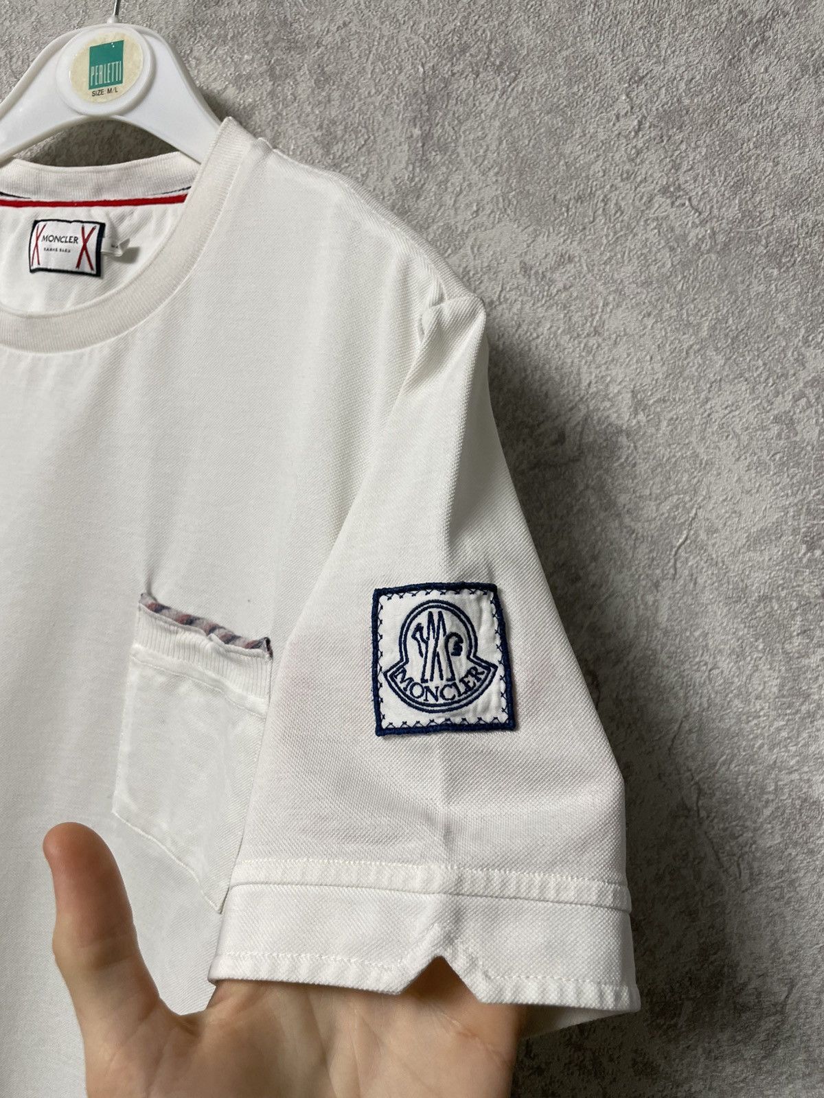 Moncler Gamme Bleu Moncler Gamme Bleu White T-Shirt With Pocket Size US M / EU 48-50 / 2 - 4 Thumbnail