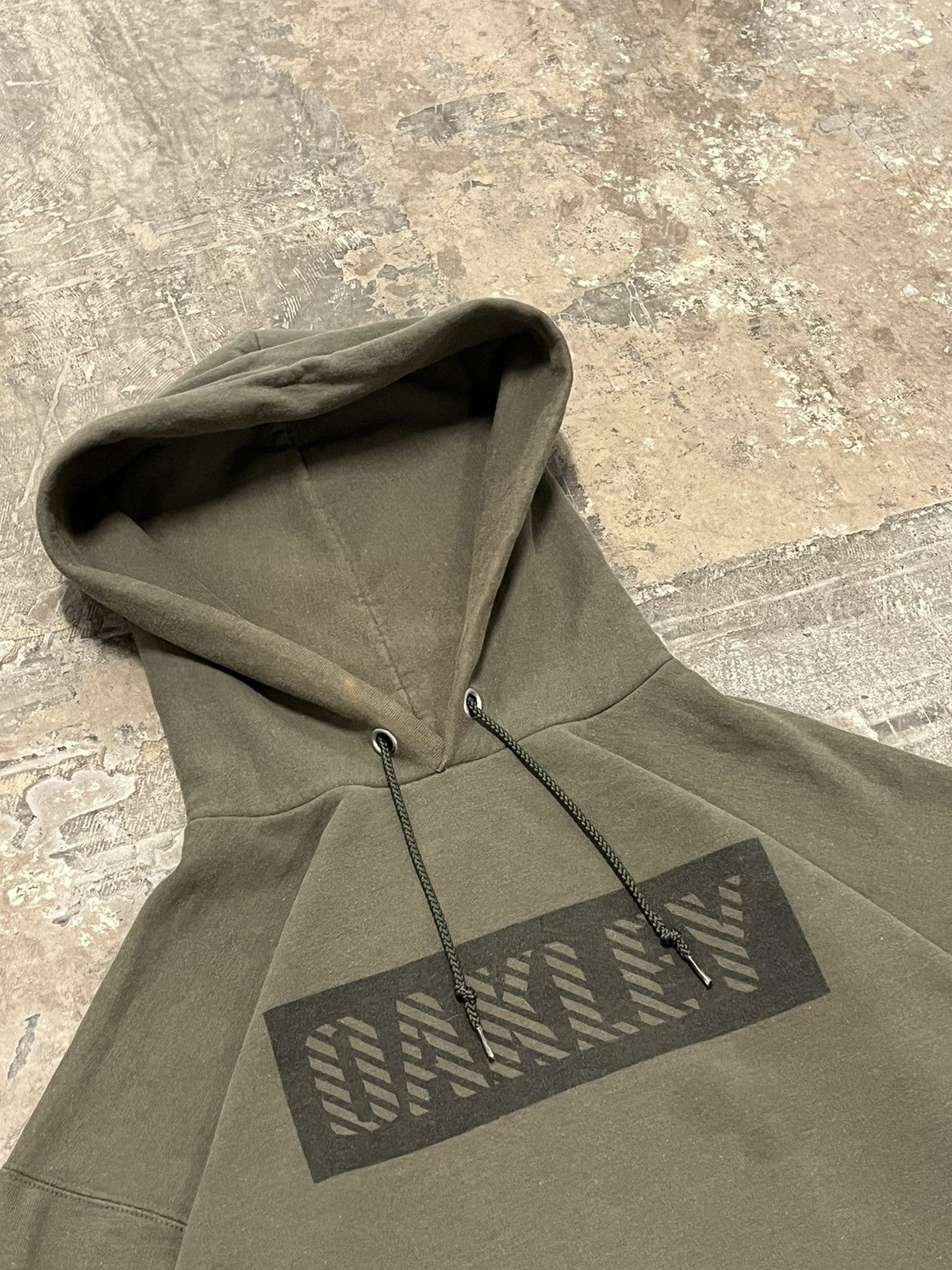 Oakley × Vintage Oakley sunglasses earth tone box logo hoodie y2k hype rare Size US L / EU 52-54 / 3 - 3 Thumbnail