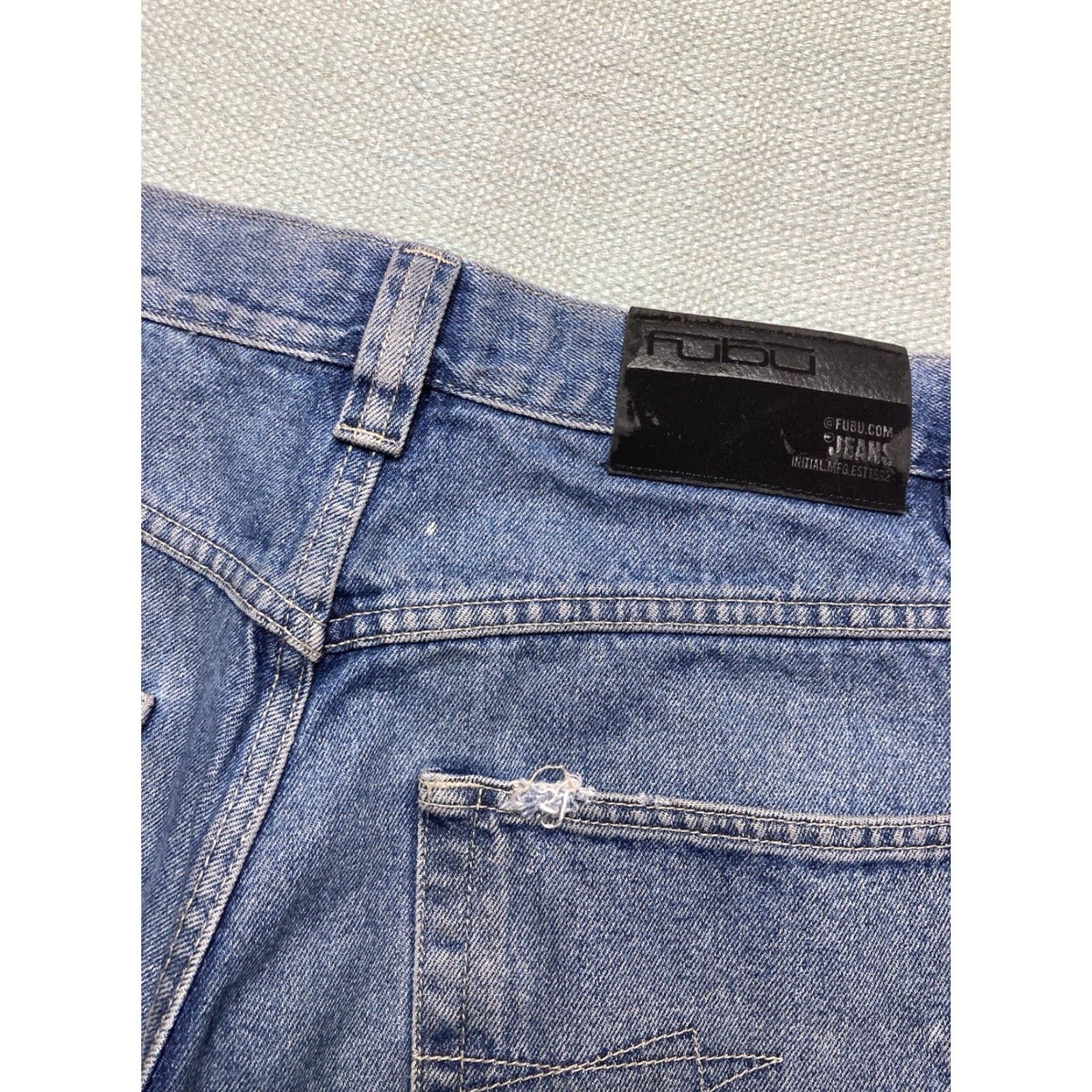 Fubu VINTAGE FUBU Baggy Jeans Shorts Jorts Wide Leg Hip Hop 35 IN Mens Blues 35 14” Inseam 25” Outseam Size US 35 - 4 Thumbnail