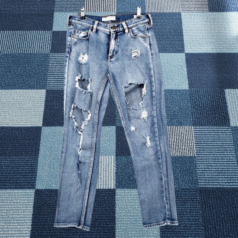 Denime Bullhead Jeans Womens 3 Skinny Boyfriend Distressed Stone Blue Denim Size 26" / US 2 / IT 38 - 1 Thumbnail