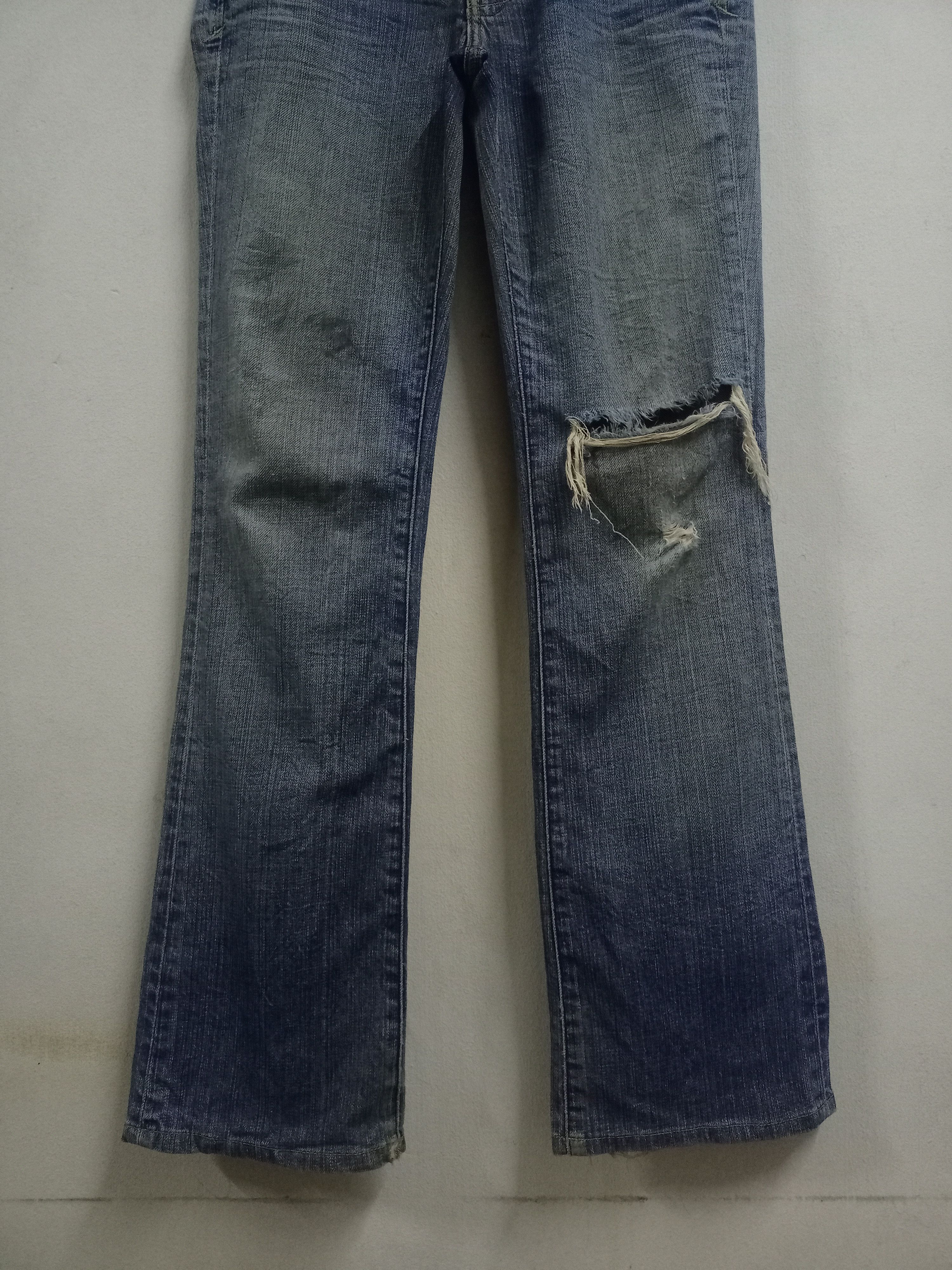 Japanese Brand Vintage Japanese Brand Distressed Style Flare Jeans Size 28" / US 6 / IT 42 - 6 Thumbnail