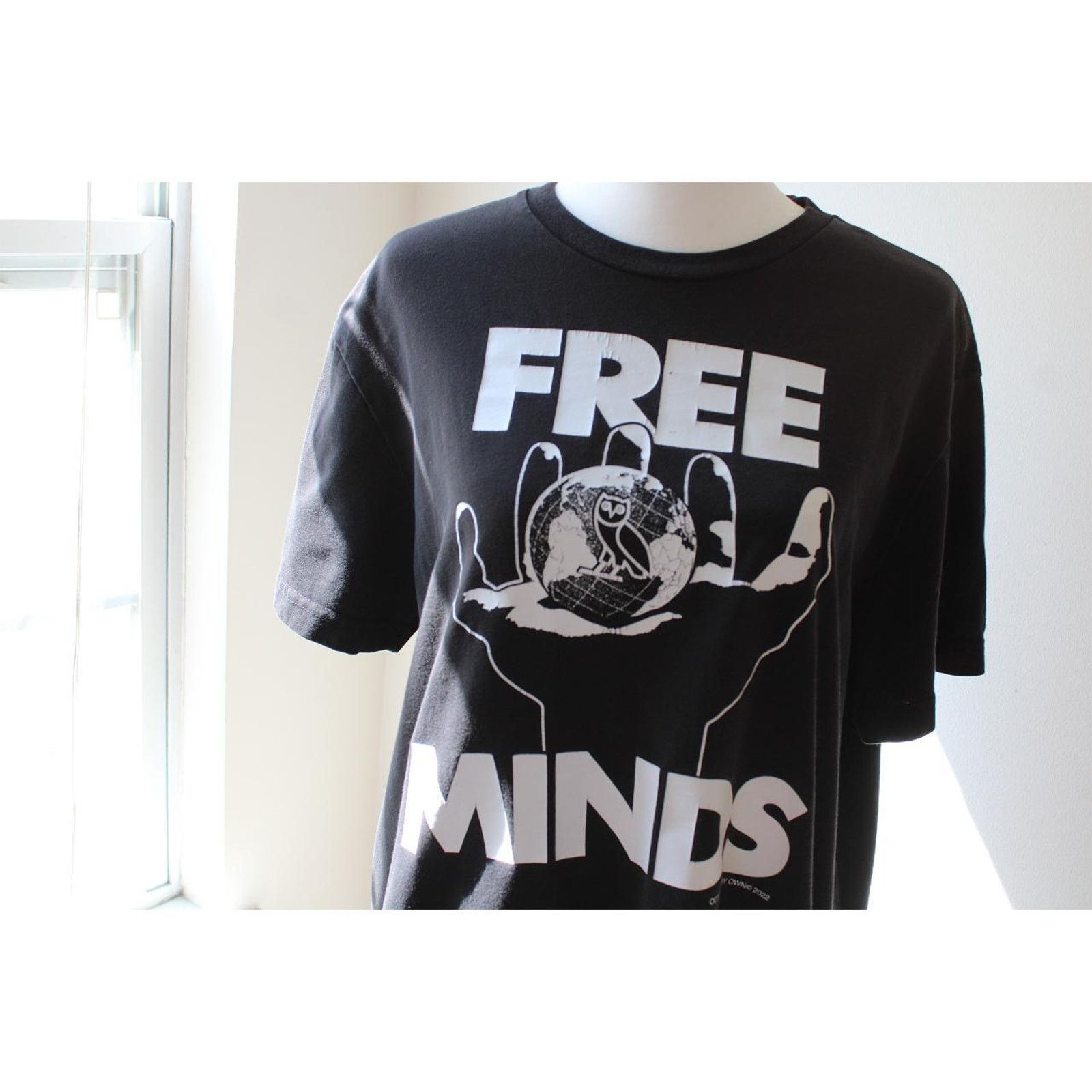 October's Very Own Black OVO Free Minds Graphic Tee Size US S / EU 44-46 / 1 - 5 Thumbnail