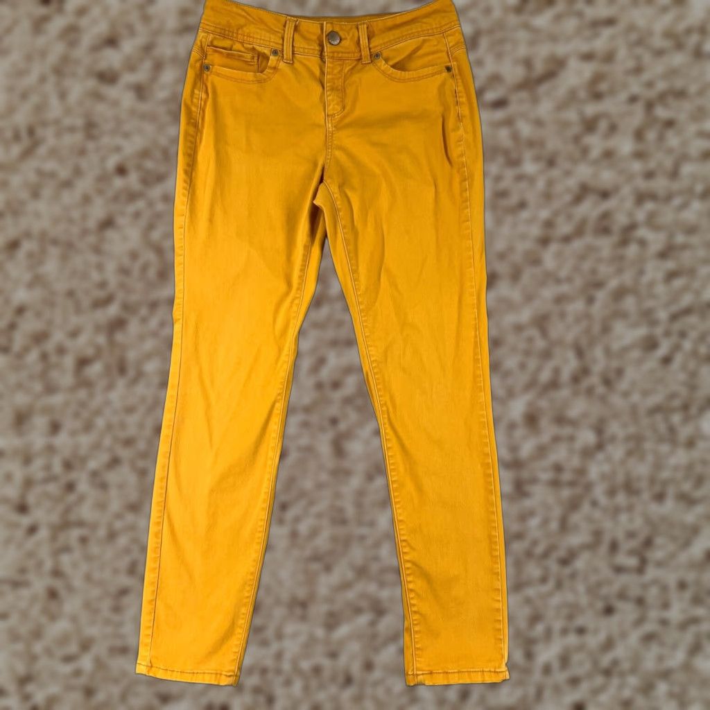 Vintage No Boundaries Jeans Women Denim 5-Pocket Straight Leg Mid Rise 28x27 Yellow Adult Regular 28in 11 90s Cowboy Southwestern Mens Womens Girls? Size 32" / US 10 / IT 46 - 1 Thumbnail