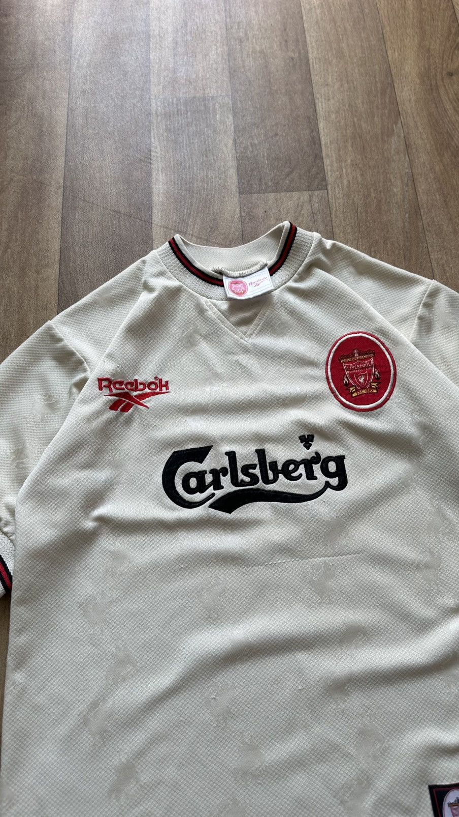 Vintage Vintage Liverpool 1996-1997 Away Jersey Size US S / EU 44-46 / 1 - 3 Thumbnail