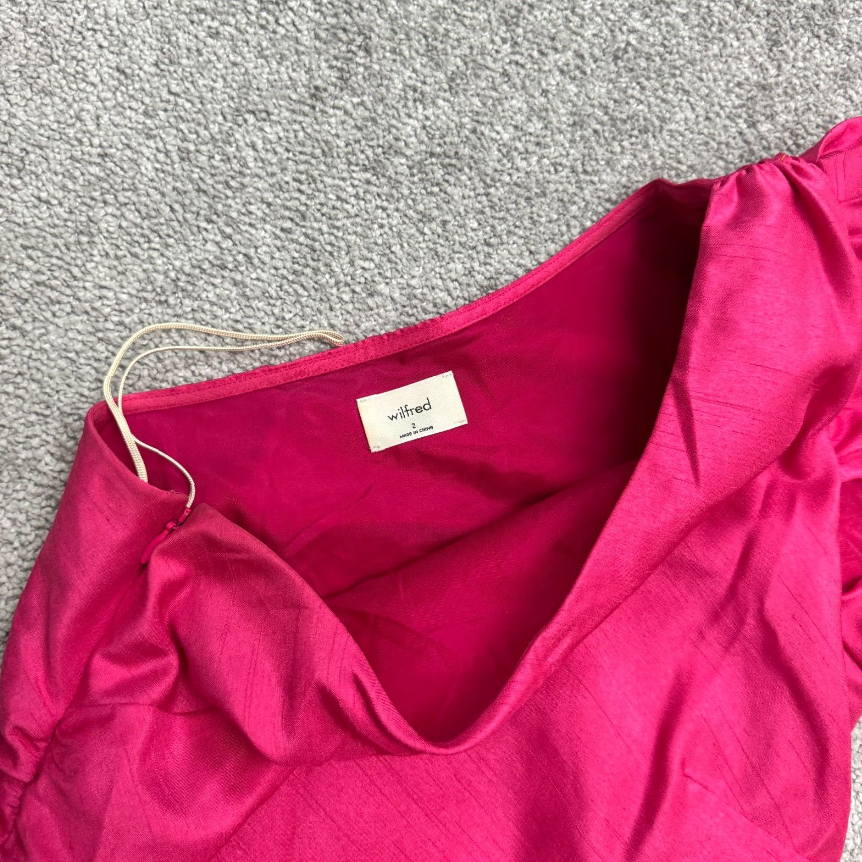 Vintage Wilfred Aritzia Dress 2 Pink One Shoulder Ruched Bodycon Mini Puff Sleeve Womens Size XS / US 0-2 / IT 36-38 - 7 Thumbnail