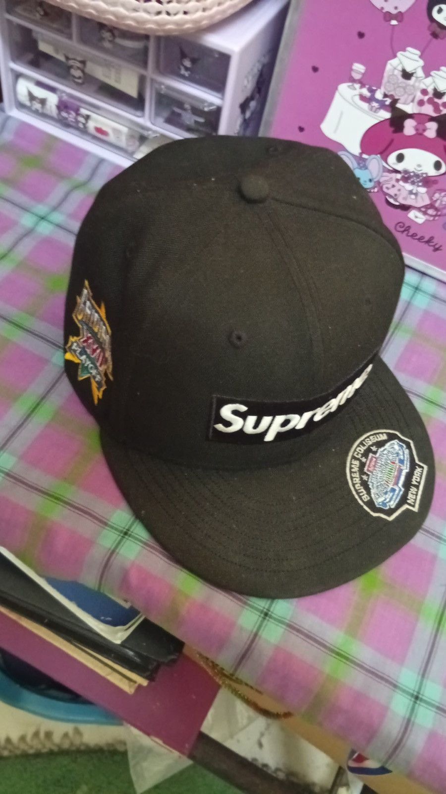 New Era × Supreme Supreme New Era World Famous Coliseum New York Cap Size ONE SIZE - 7 Thumbnail