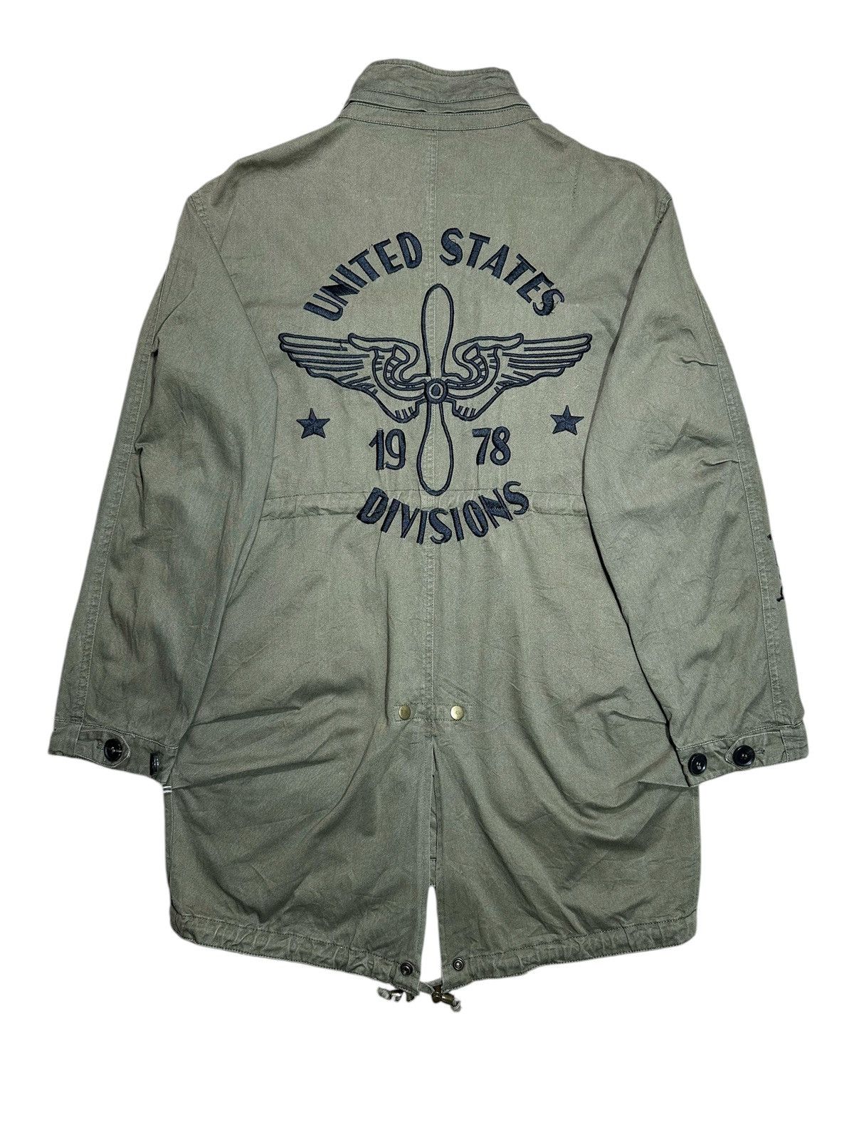 Vintage Closet parka jacket featuring military-style Size US L / EU 52-54 / 3 - 4 Thumbnail
