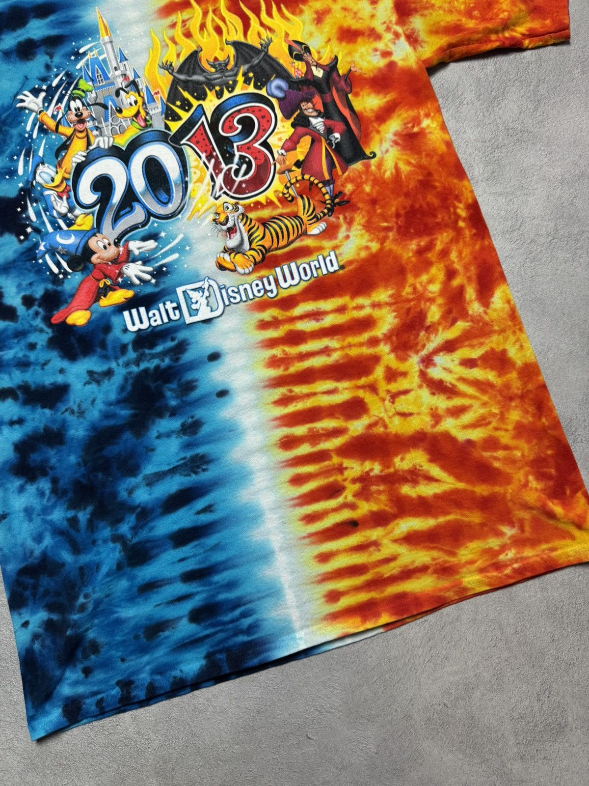 Gildan Disney Parks 2013 Over Printed T-Shirt Tie Dye Gildan Size US L / EU 52-54 / 3 - 4 Thumbnail