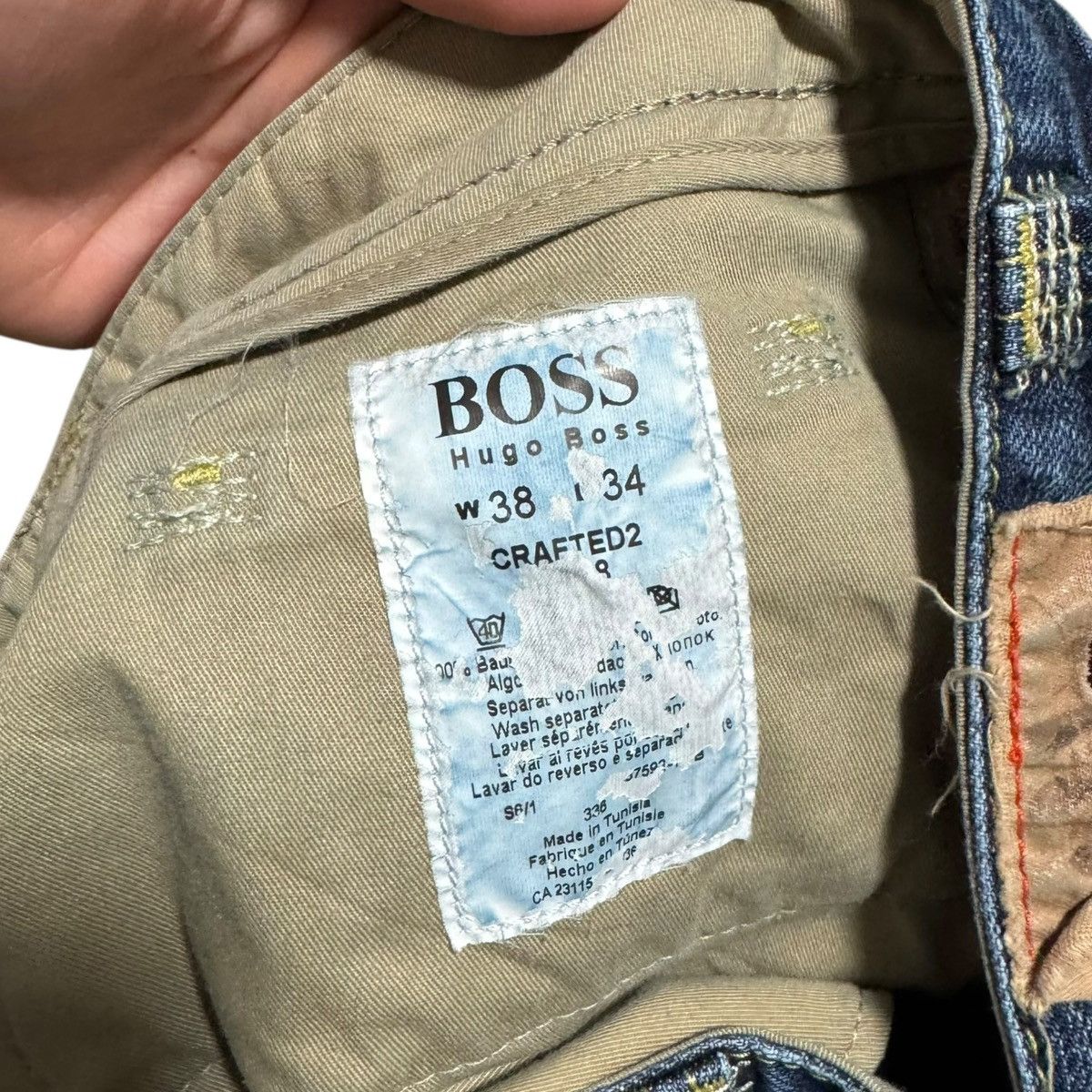 Hugo Boss Hugo Boss Handcrafted Button Fly Dark Wash Jeans Men’s 38x34 Size US 38 / EU 54 - 8 Thumbnail