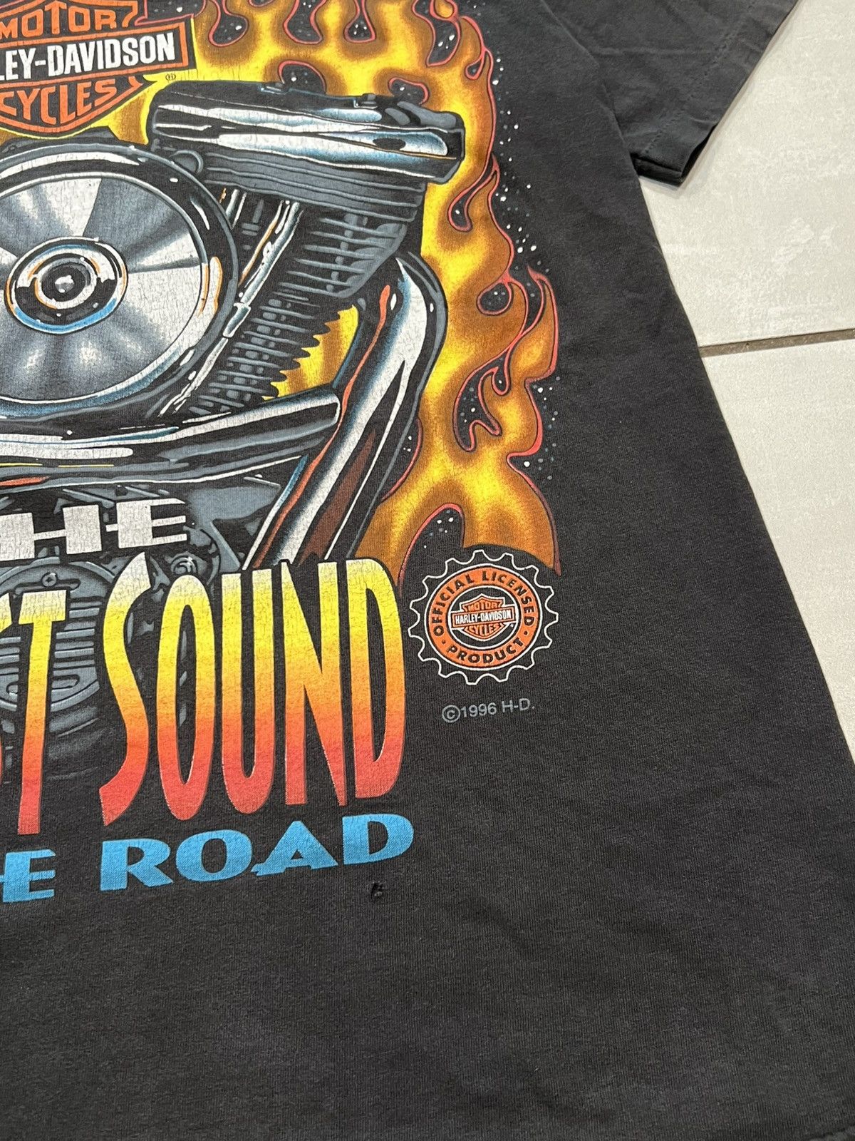 Harley Davidson 90s Faded Thrashed Harley Davidson Hottest Sound Flame Shirt Size US L / EU 52-54 / 3 - 3 Thumbnail