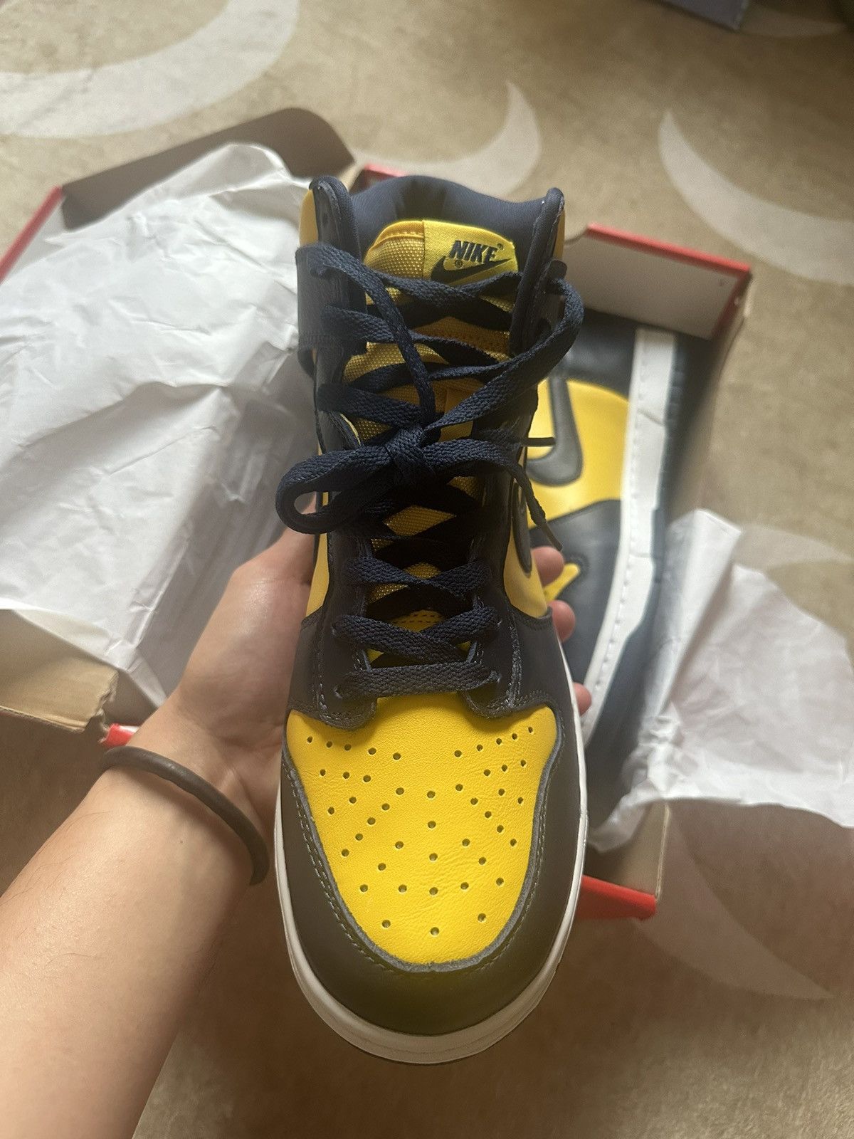 Nike Dunk Hi SP - Michigan Size US 10 / EU 43 - 4 Thumbnail