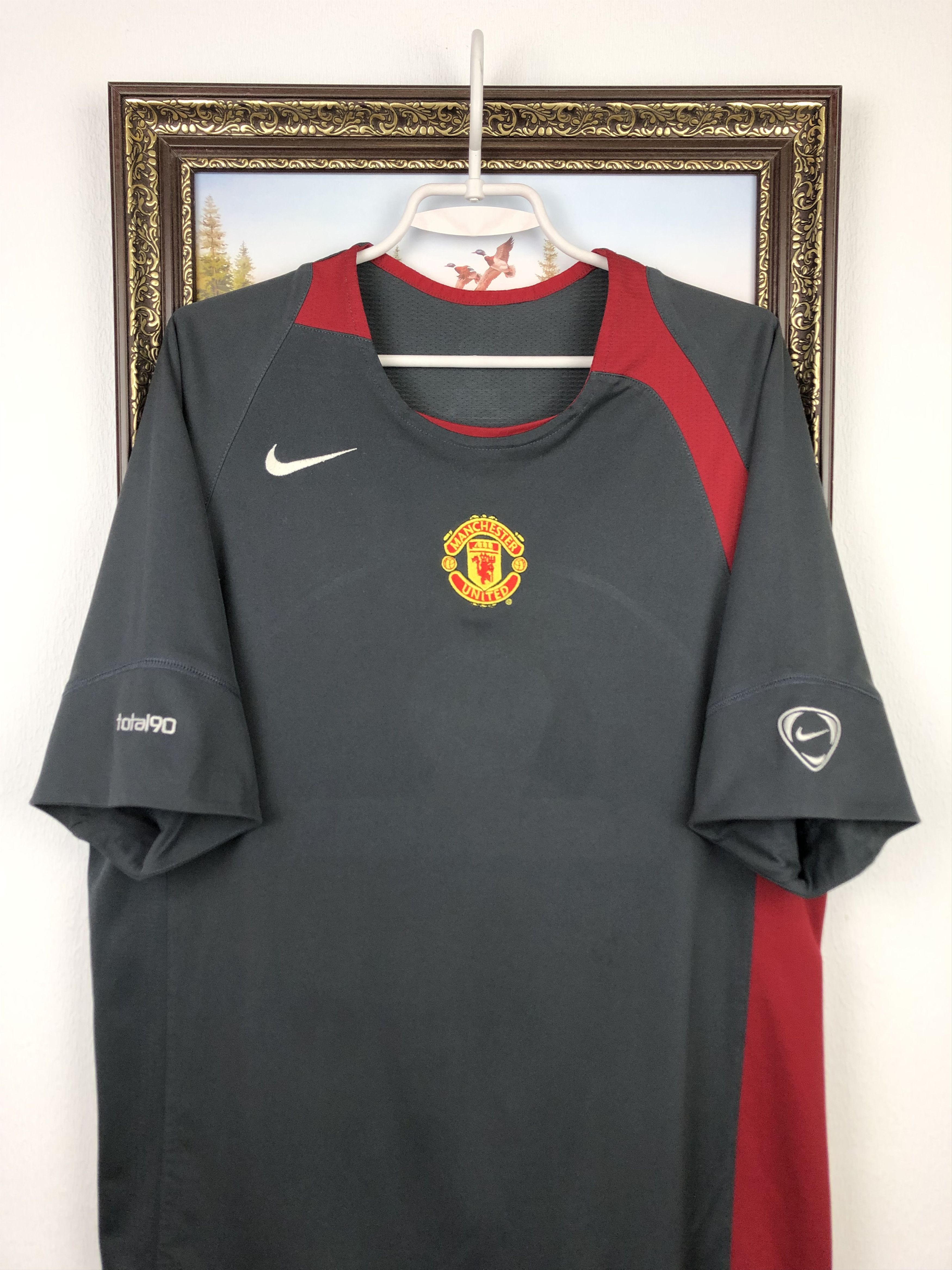 Nike Vintage Nike Manchester United Football Shirt Train Jersey Size US L / EU 52-54 / 3 - 2 Thumbnail