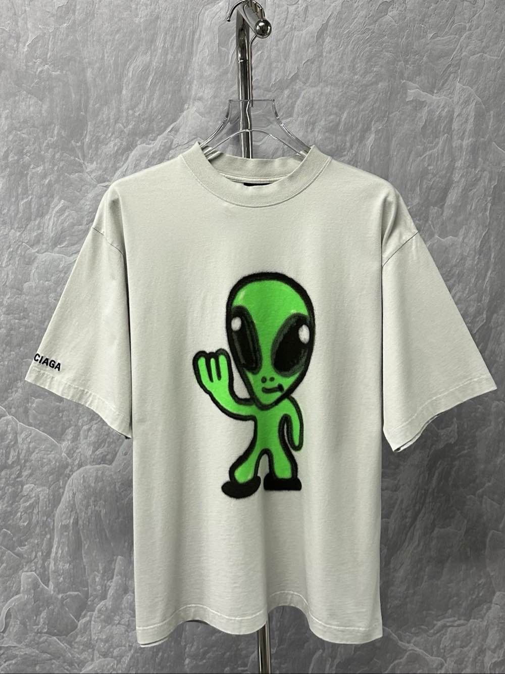 Balenciaga Balenciaga Alien Print T-Shirt US M Size US M / EU 48-50 / 2 - 1 Thumbnail