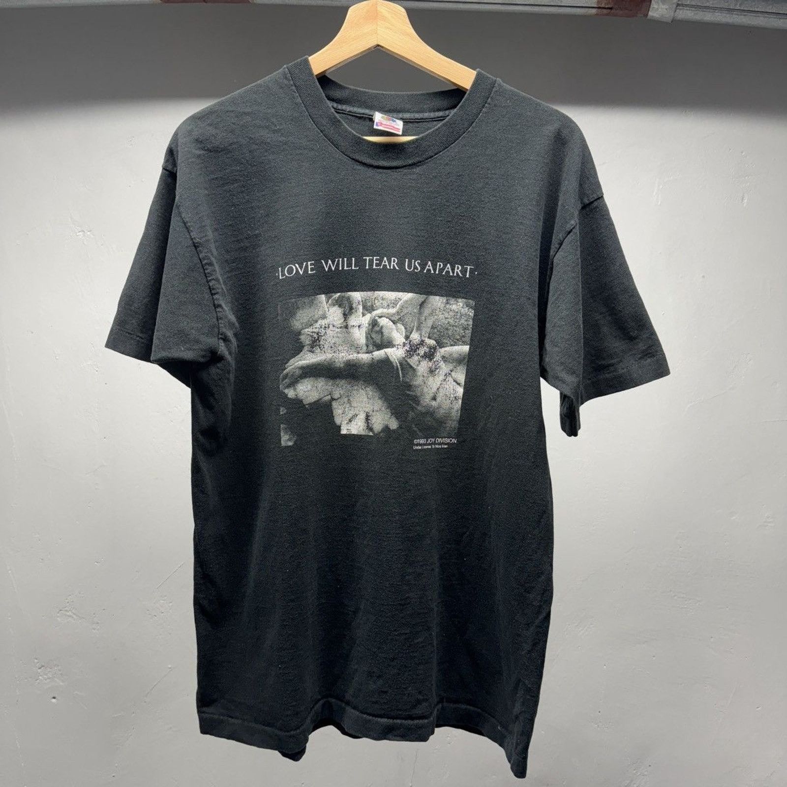 Band Tees 1993 Joy Division Shirt Thrashed Faded Single Stitch Grunge Size US L / EU 52-54 / 3 - 1 Thumbnail