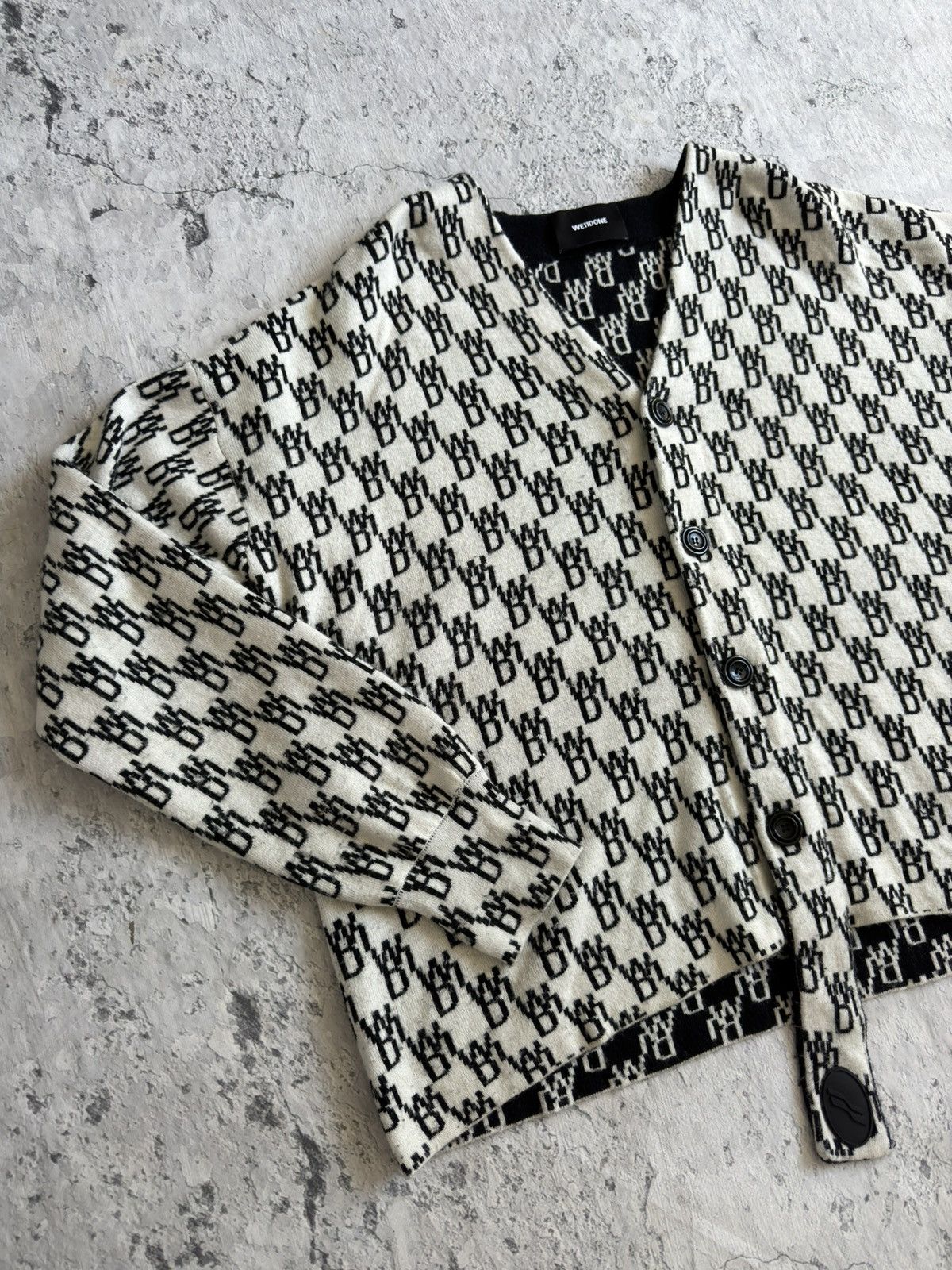 WE11DONE Welldone We11done Monogram Buttoned Wool Cardigan Size US XL / EU 56 / 4 - 6 Thumbnail